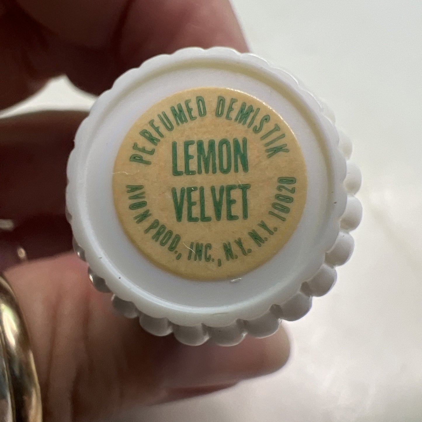 VINTAGE ’60’s AVON PERFUMED DEMISTIK Lemon Velvet Scent