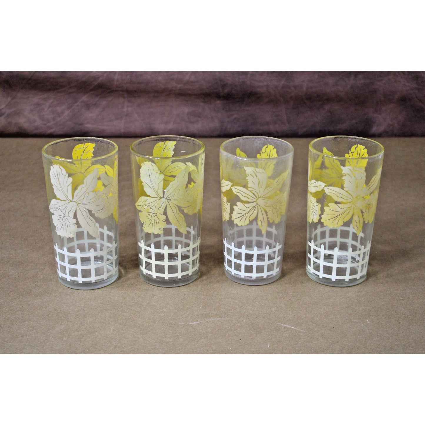 Vintage WWII-era Drinking Glasses, Yellow White Daffodils, Set of 4, 5"H