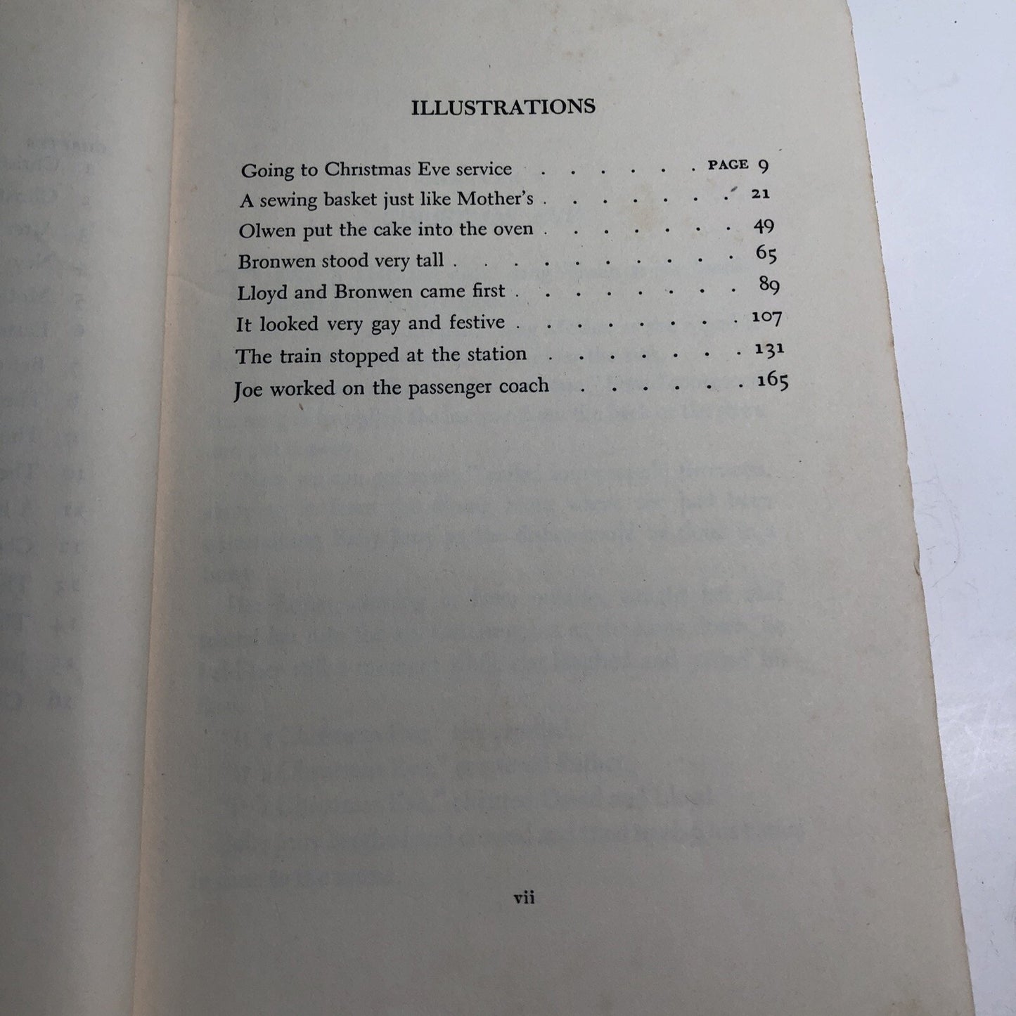 ON HAMPTON STREET by Alice Williams Illustrated by Anne Vaughan 1947 HC