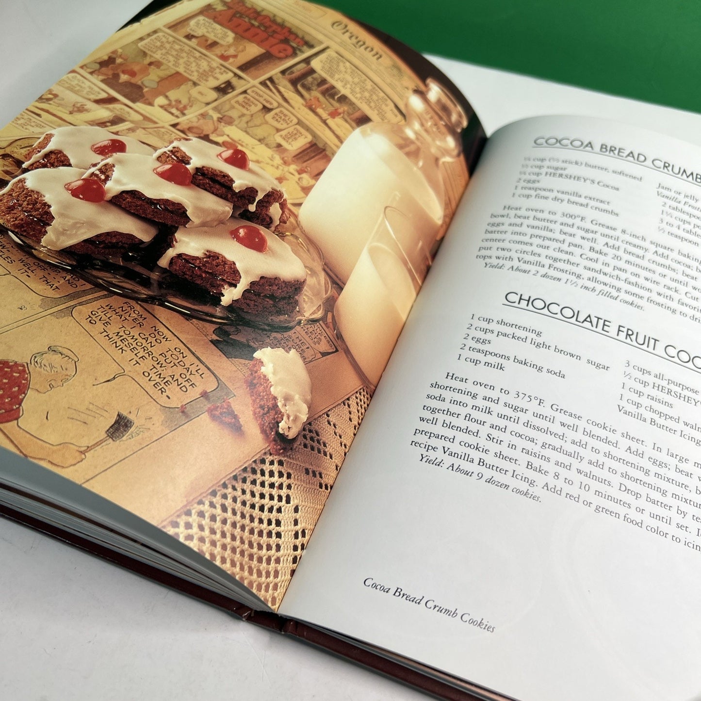 HERSHEY'S 1934 COOKBOOK Revised & Expanded Chocolate Recipes HARDCOVER NEW 1992