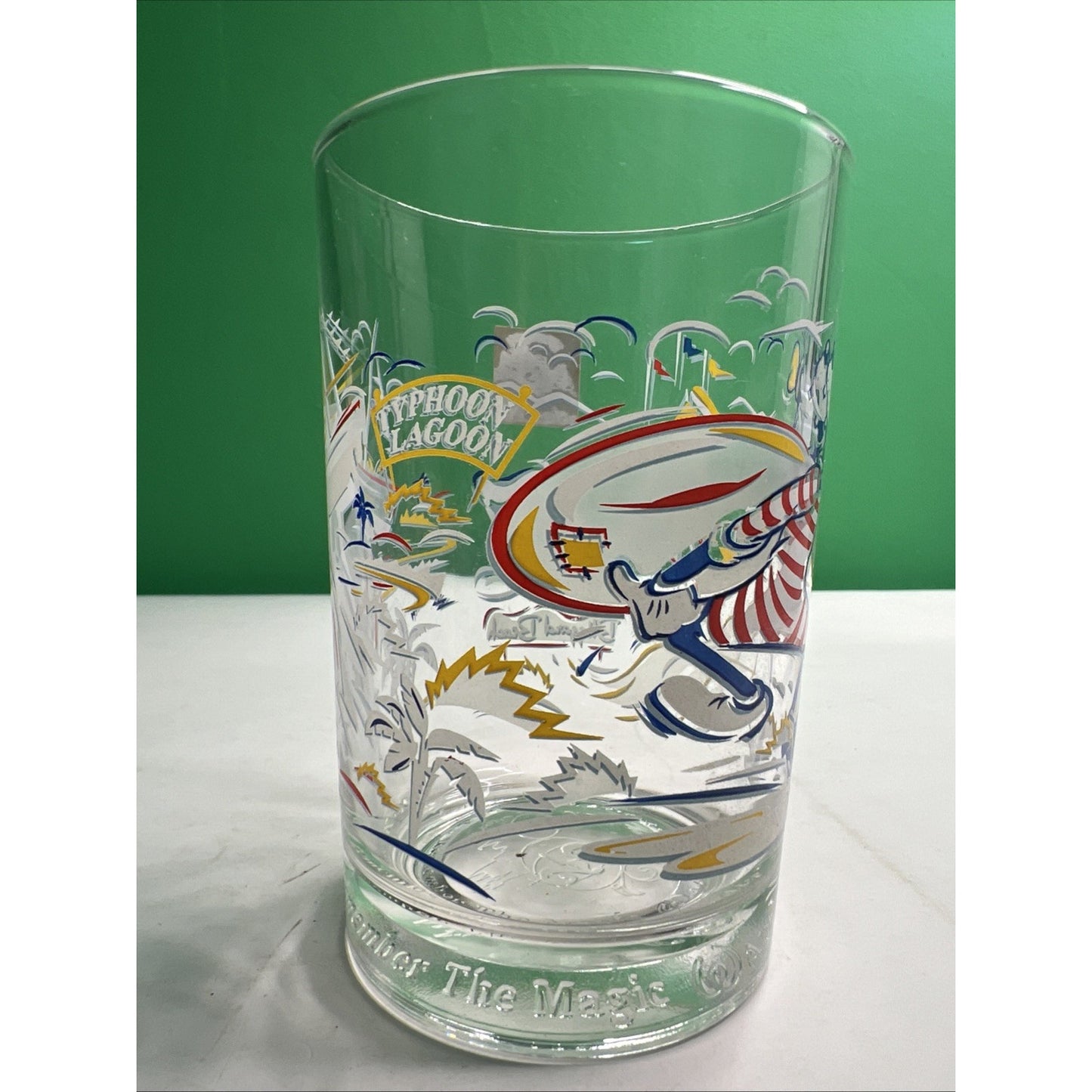 Walt Disney World 25th Anniversary McDonald's Tumbler Goofy Typhoon Lagoon