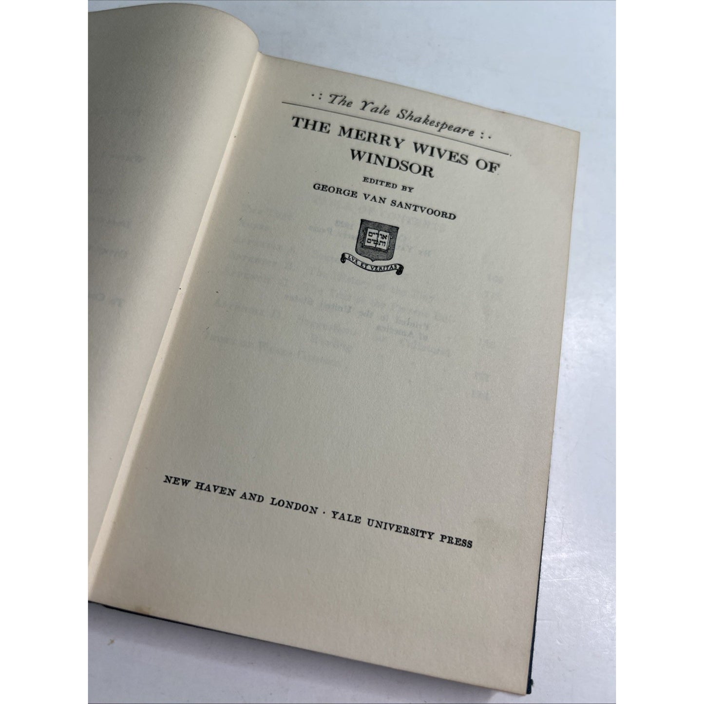 The Yale Shakespeare Hardcover THE MERRY WIVES OF WINDSOR 1922 Printing