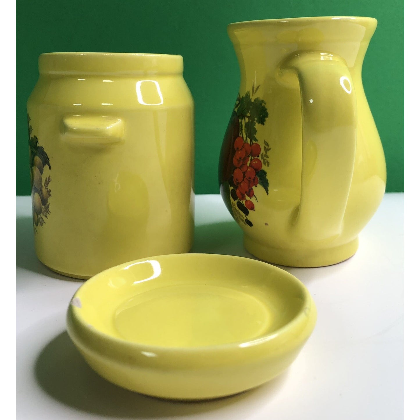 MCM HYALYN USA POTTERY Pair SUGAR With LID #907 & CREAMER #906 Fruits & Berries