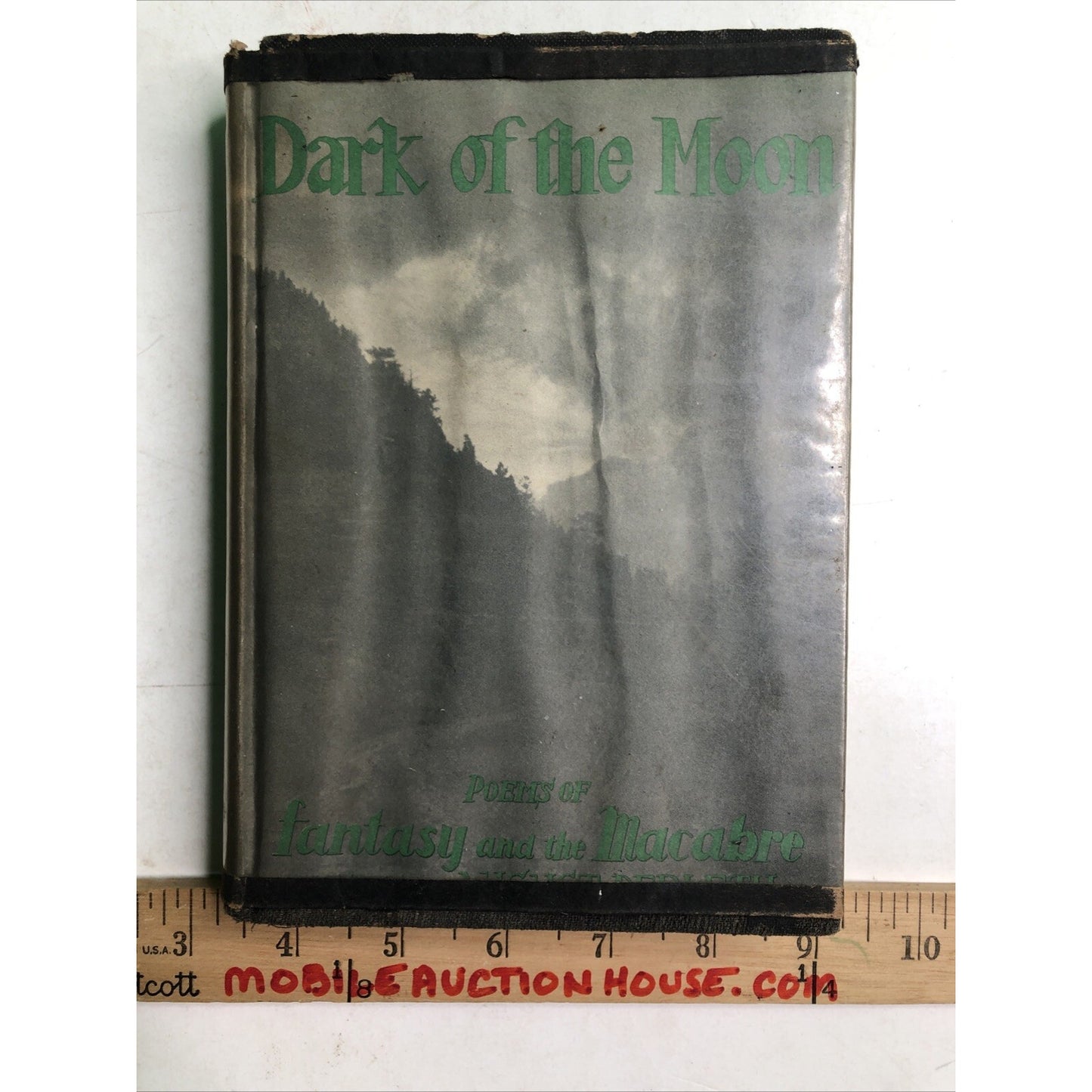 DARK OF THE MOON August Derleth Editor 1947 First Edition Poems Fantasy Macabre