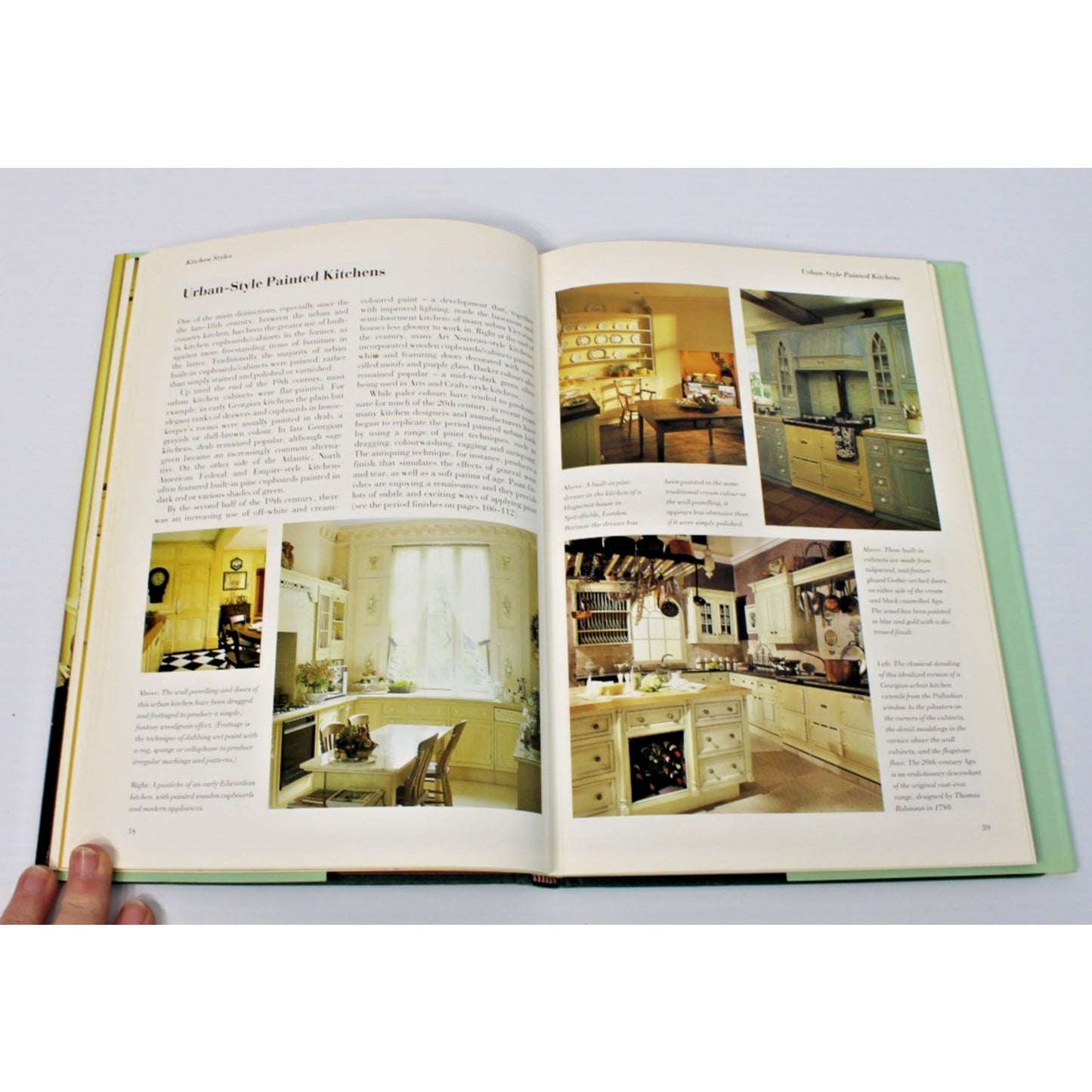 Period Kitchens: A Practical Guide to Period-Style Decorating- Judith Miller