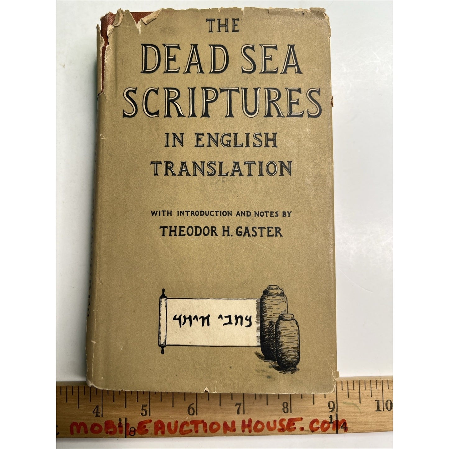 Theodor H. Gaster THE DEAD SEA SCRIPTURES IN ENGLISH 1956 1st Edition HC DJ
