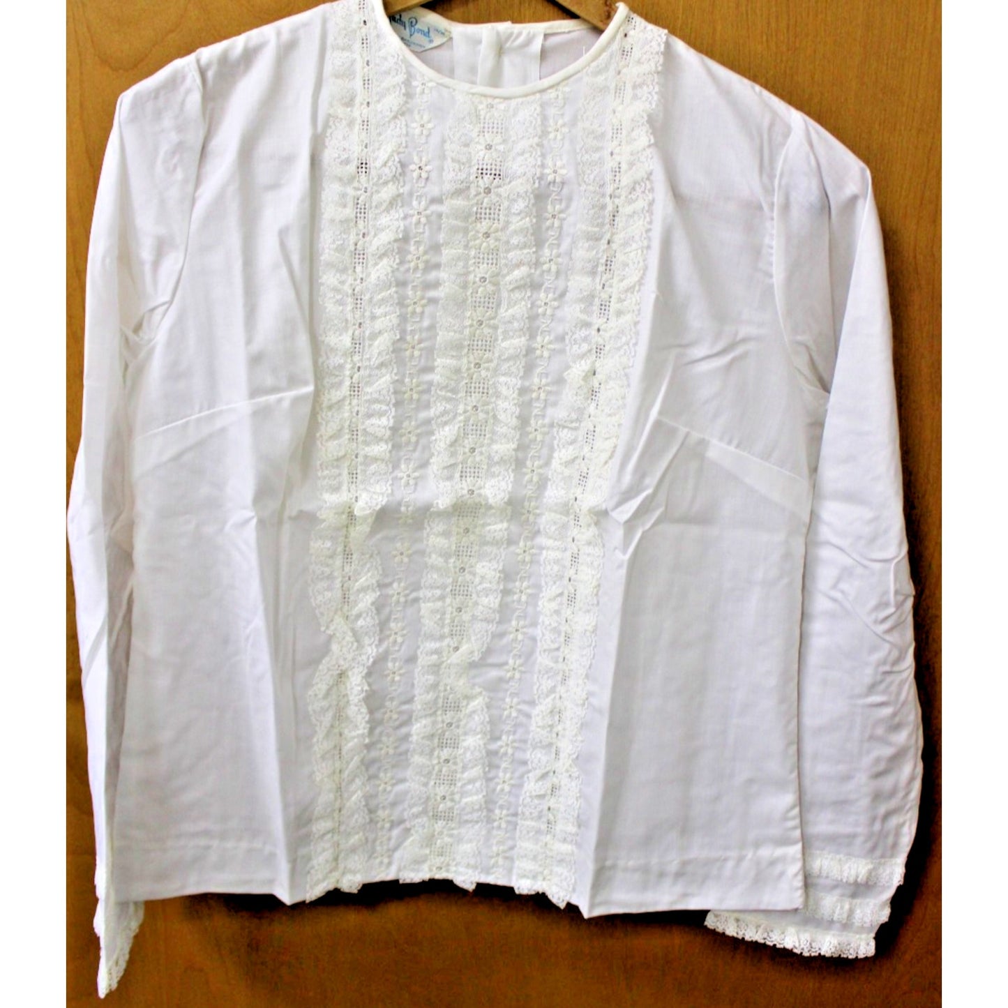 Vintage NOS Judy Bond White Lace Embroidered Blouse Sz. 14/34 Cotton Dacron