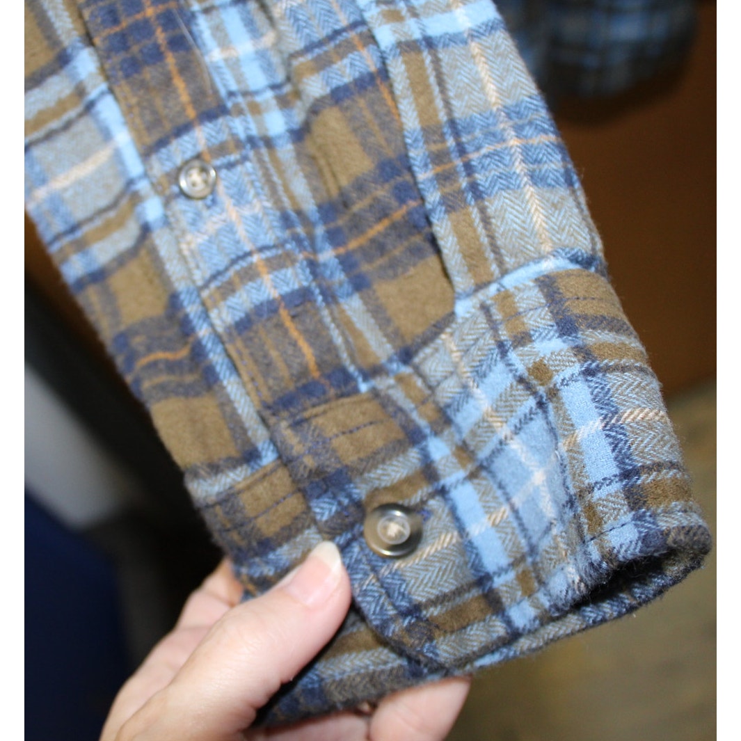 Eddie Bauer Men's XL Bristol Flannel Shirt in Deep Denim Plaid