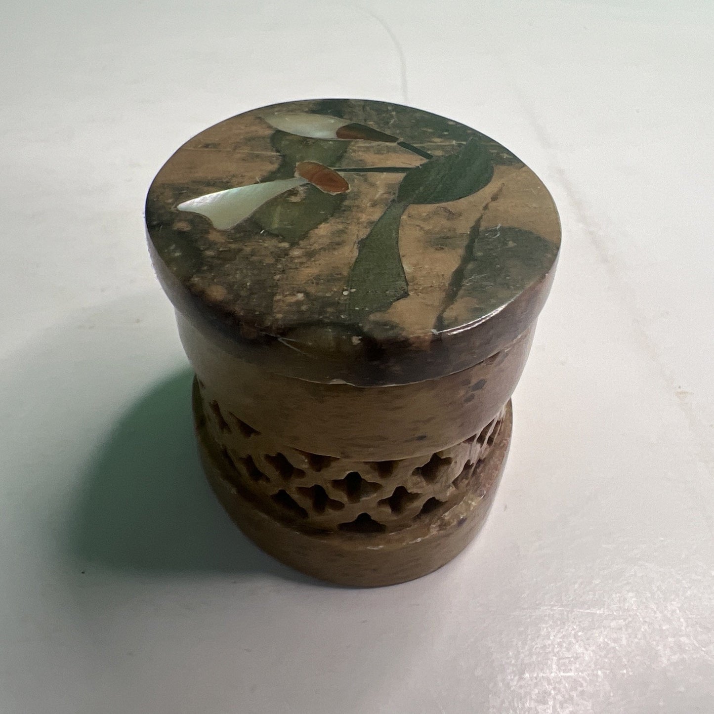 Fetco Carved Soapstone Small Inlaid Oval Box Trinket Vanity Natural Stone Lid
