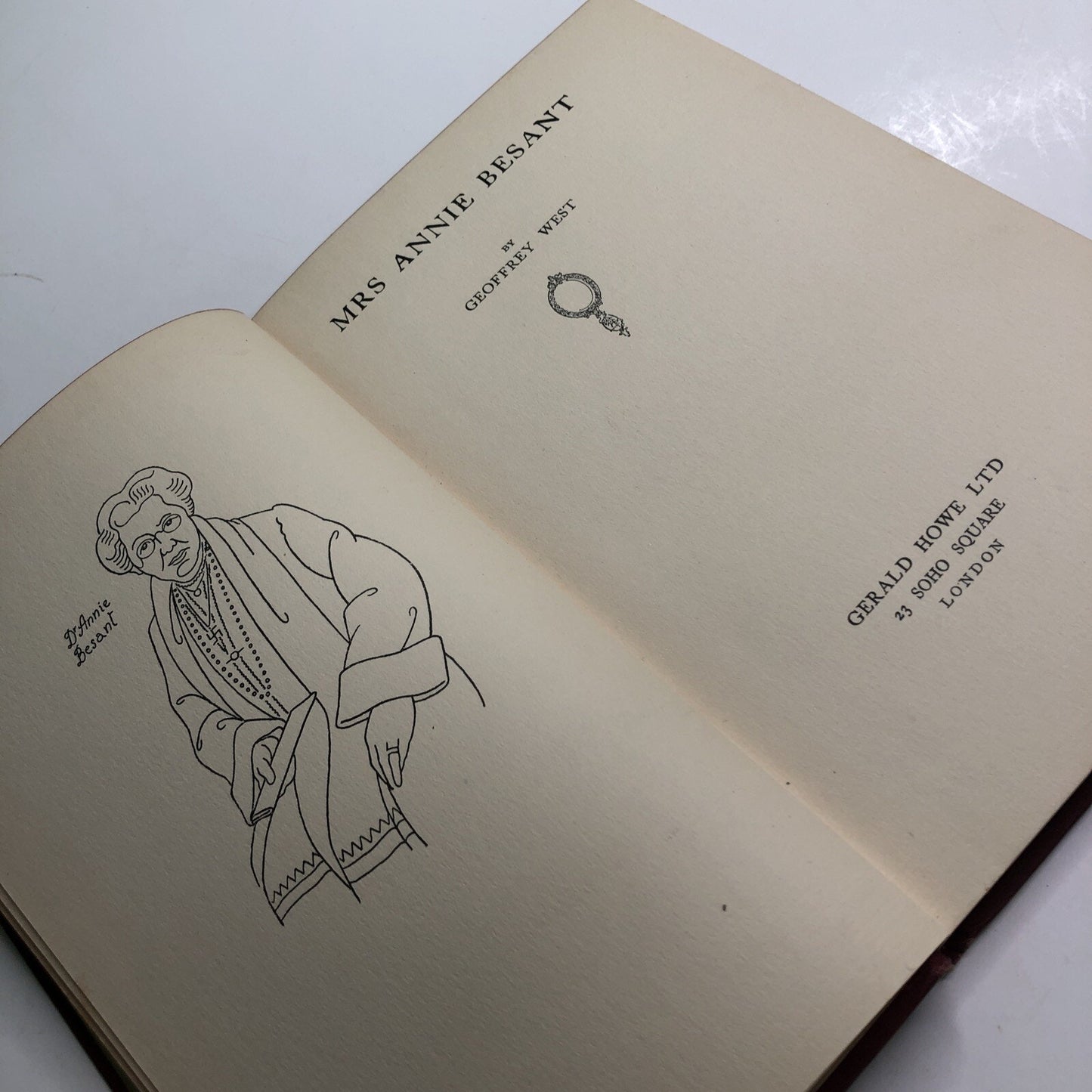 Representative Women Mrs Annie Besant By Geoffrey West 1927 HC Occult 1st Ed