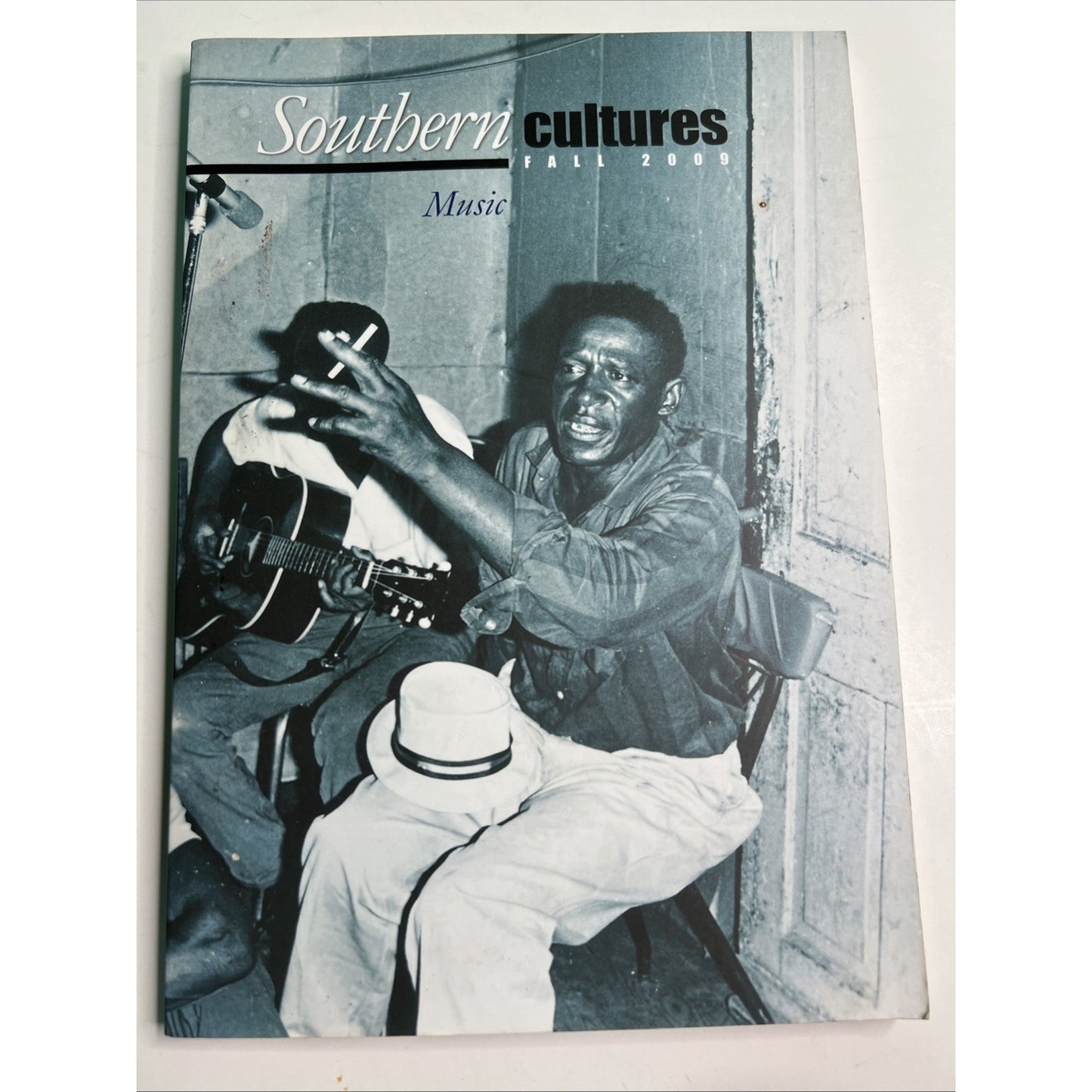 Southern Cultures Magazine Fall 2009 Vol 15 Number 3 MUSIC University NC Press
