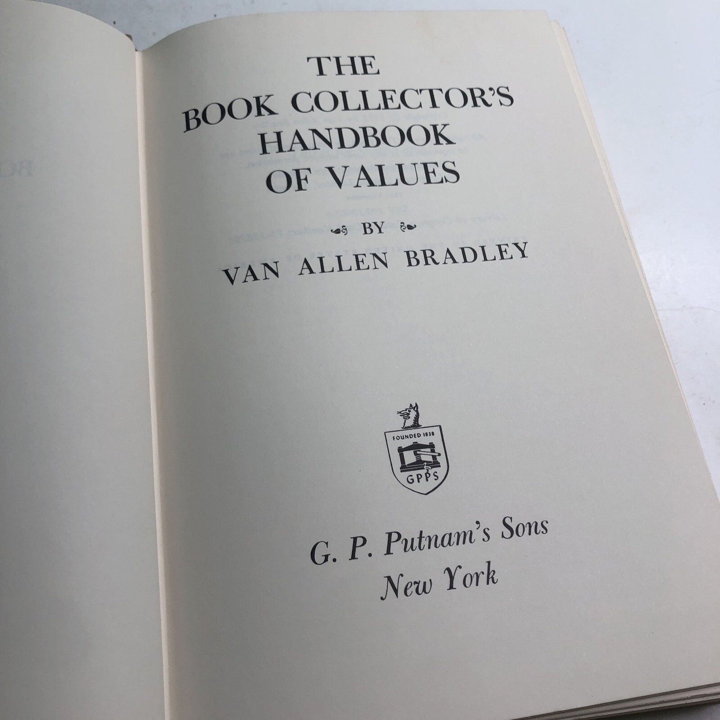 Van Allen Bradley THE BOOK COLLECTOR'S HANDBOOK OF VALUES 1972 HC DJ