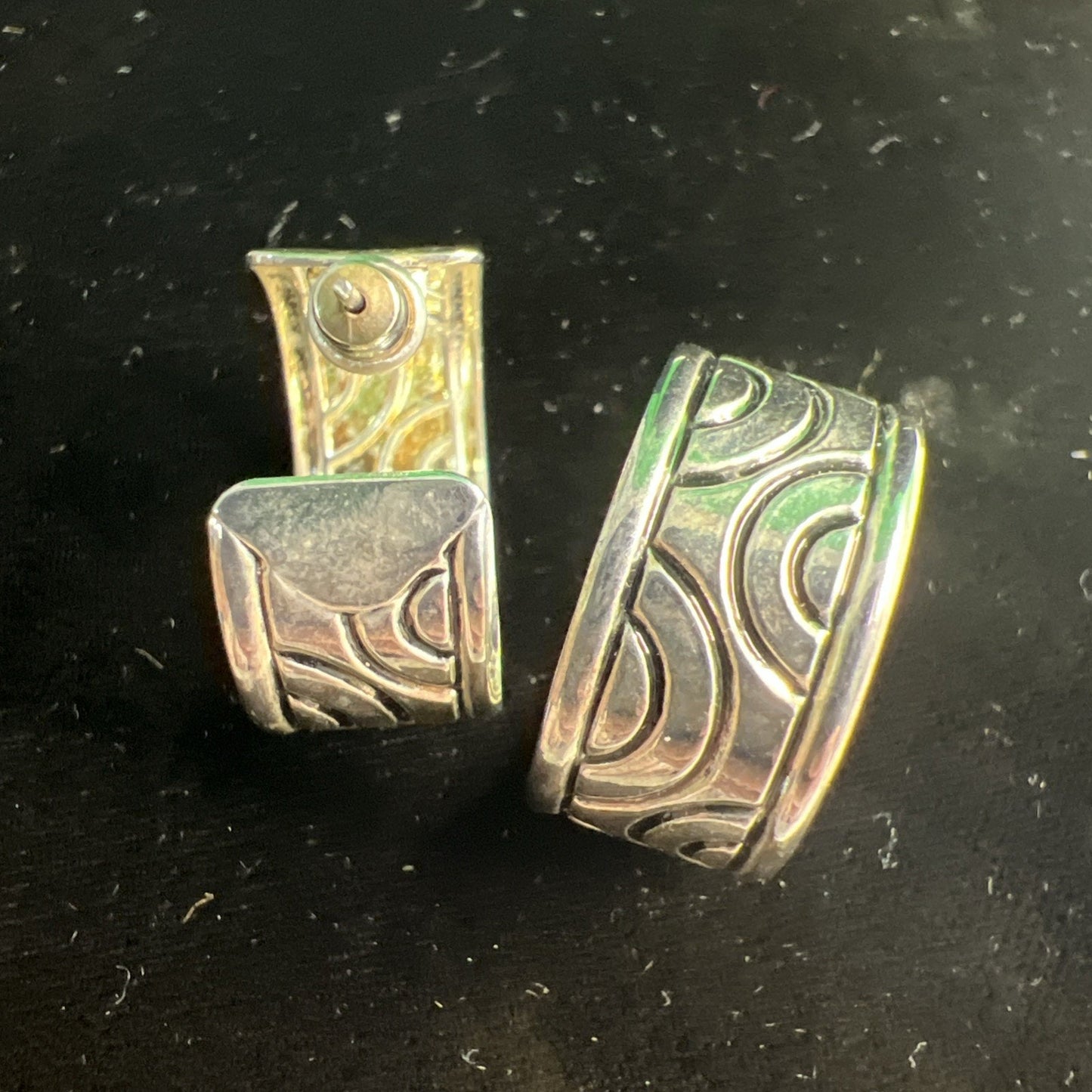 Vintage Silver Textured Geometric Pattern Hoop Earrings Pierced 1” Diameter