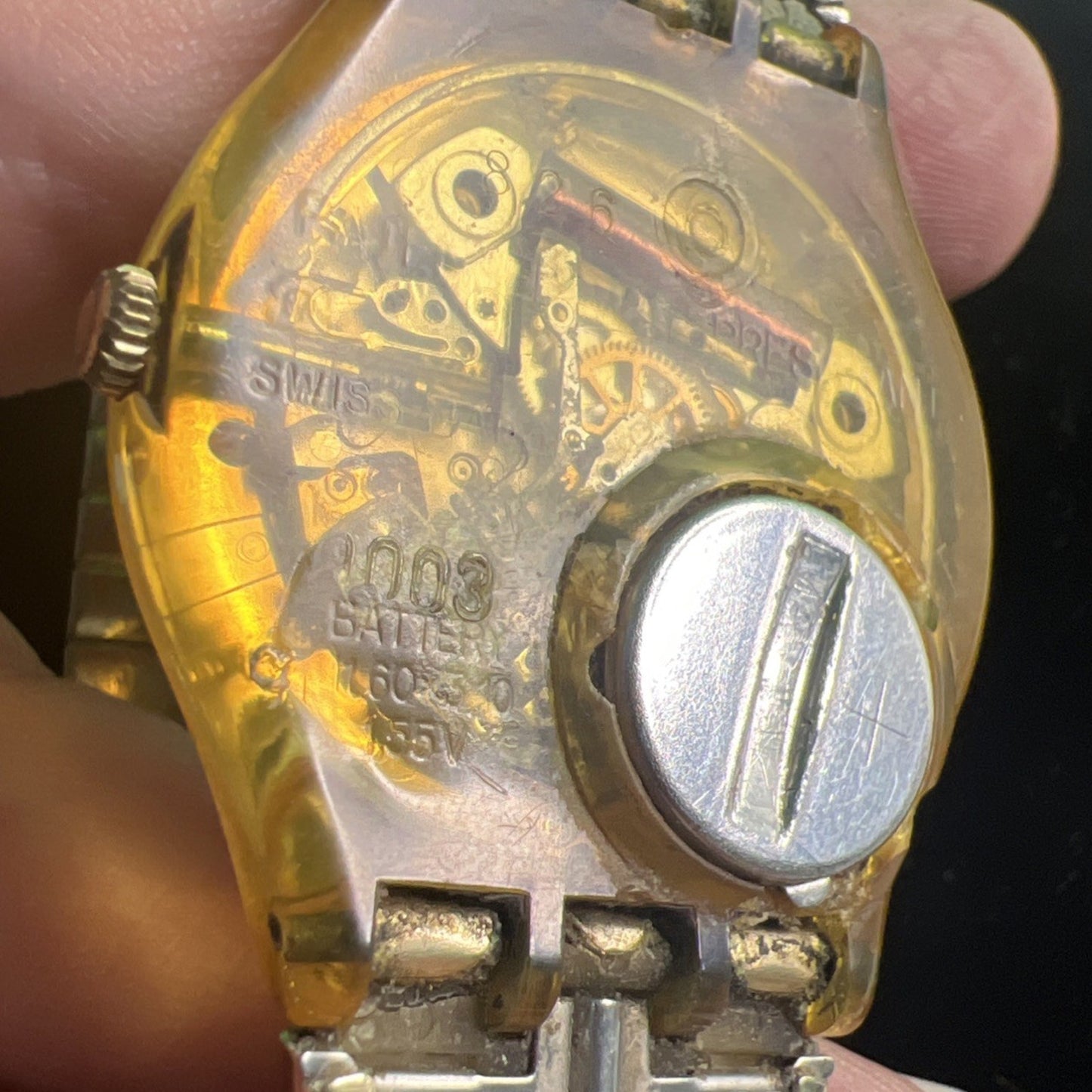 Vintage Swatch Swiss Watch AG 1997 Gold Tone Band Quartz Date Parts Not Working