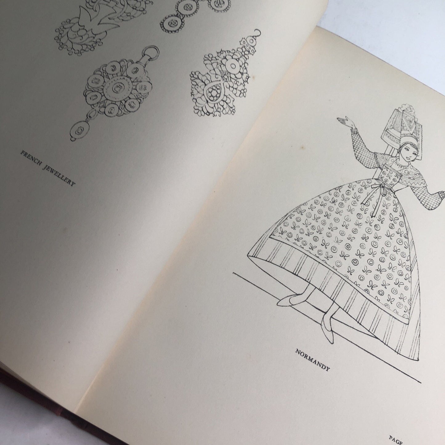 Peasant Costume in Europe By Kathleen Mann 1935 HC DJ ILLUSTRATED