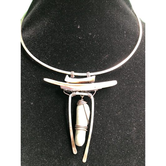 Vintage Stone Shell Metal Wire Wrapped Collar Choker Necklace Pendant