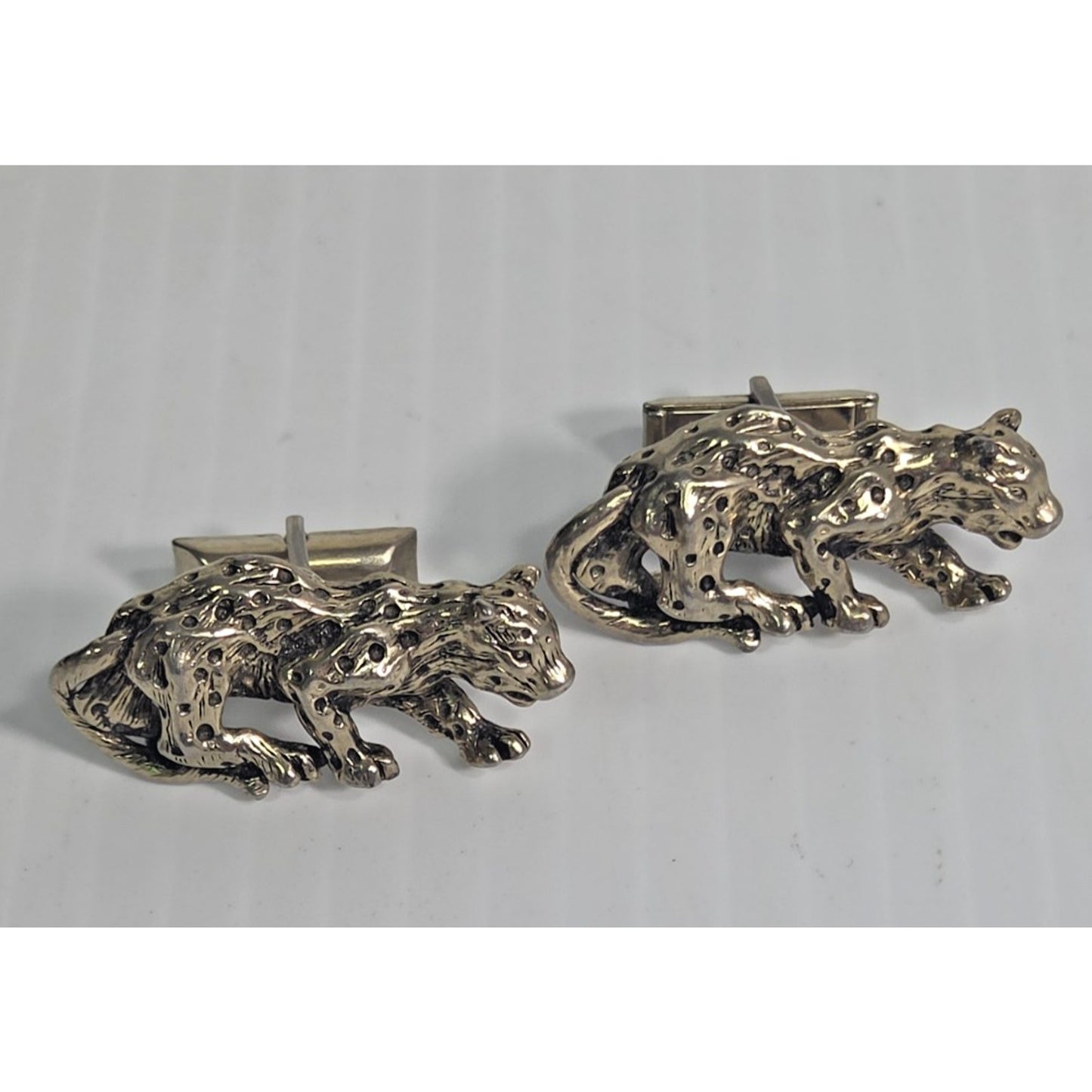 Vintage Signed SWANK Goldtone Leopard Cufflinks 1.5"W High-Relief Artisan Design