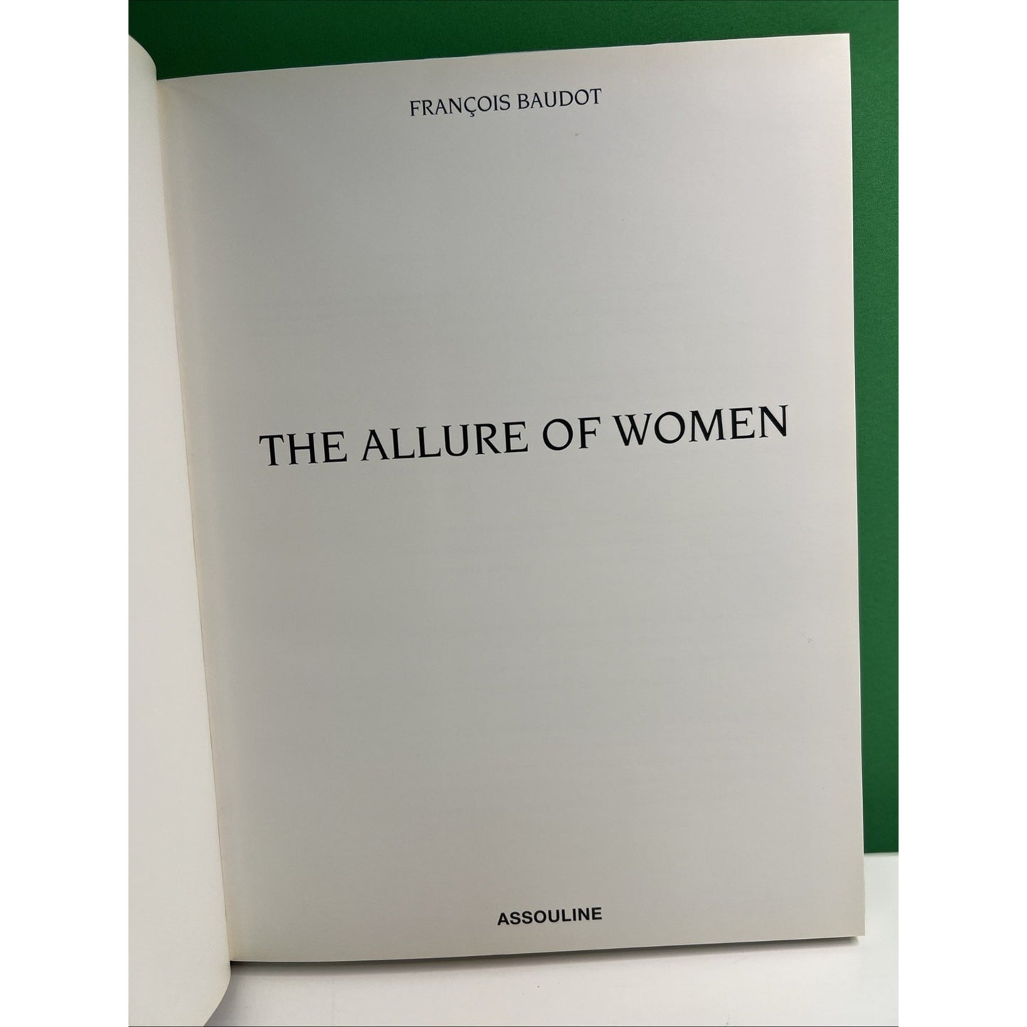 Assouline ALLURE OF WOMEN Paltrow KATE MOSS Lauren Hutton LOREN Bardot HC DJ