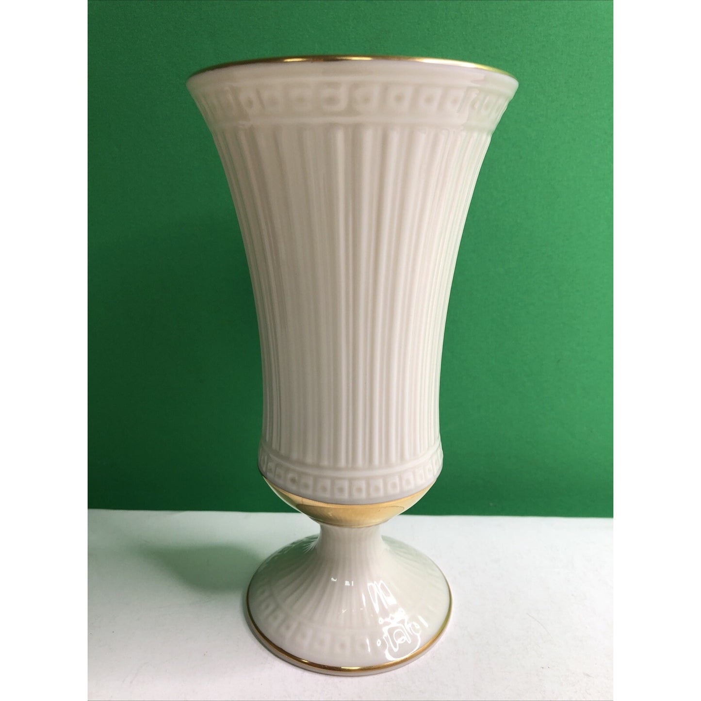 Lenox Grecian Fluted Vase 7" Ivory With 24k Gold Trim Pedestal Design