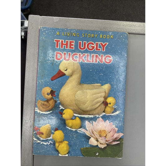 1967 “The Ugly Duckling” A Living Story Book Crown Publishers Ex Library JAPAN