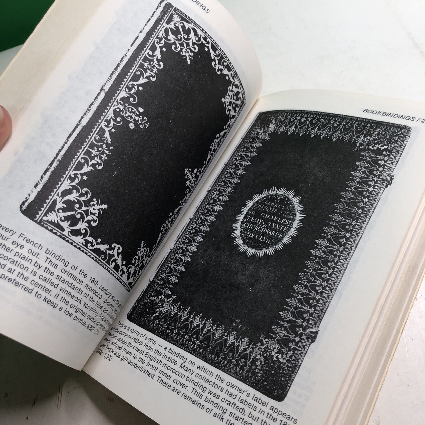 The Official 1983 Price Guide To Old Books & Autographs Fourth Edition