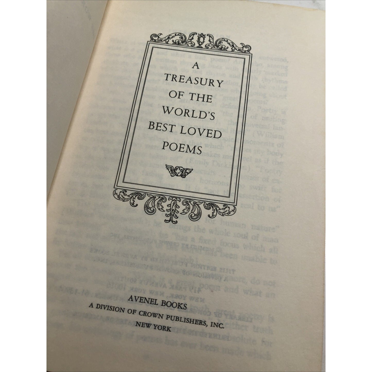 A Treasury of the World's Best Loved Poems Published by Avenel Hardcover