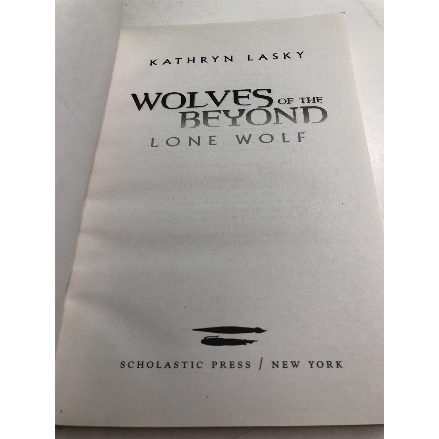 Wolves of the Beyond: Lone Wolf by Kathryn Lasky Scholastic 2010 PB