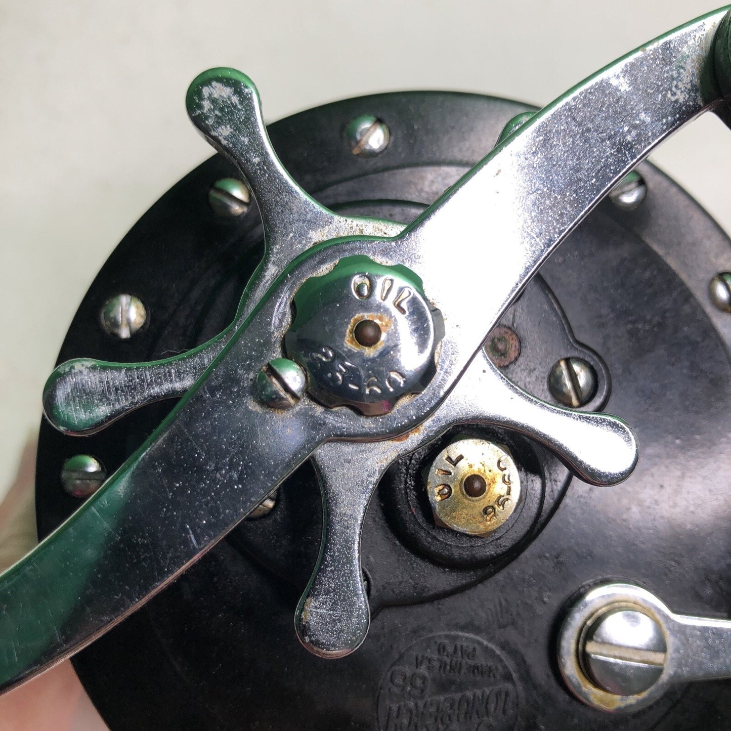 RARE Vintage Penn Long Beach 66 Fishing Reel Great Condition Marbled Green Knob