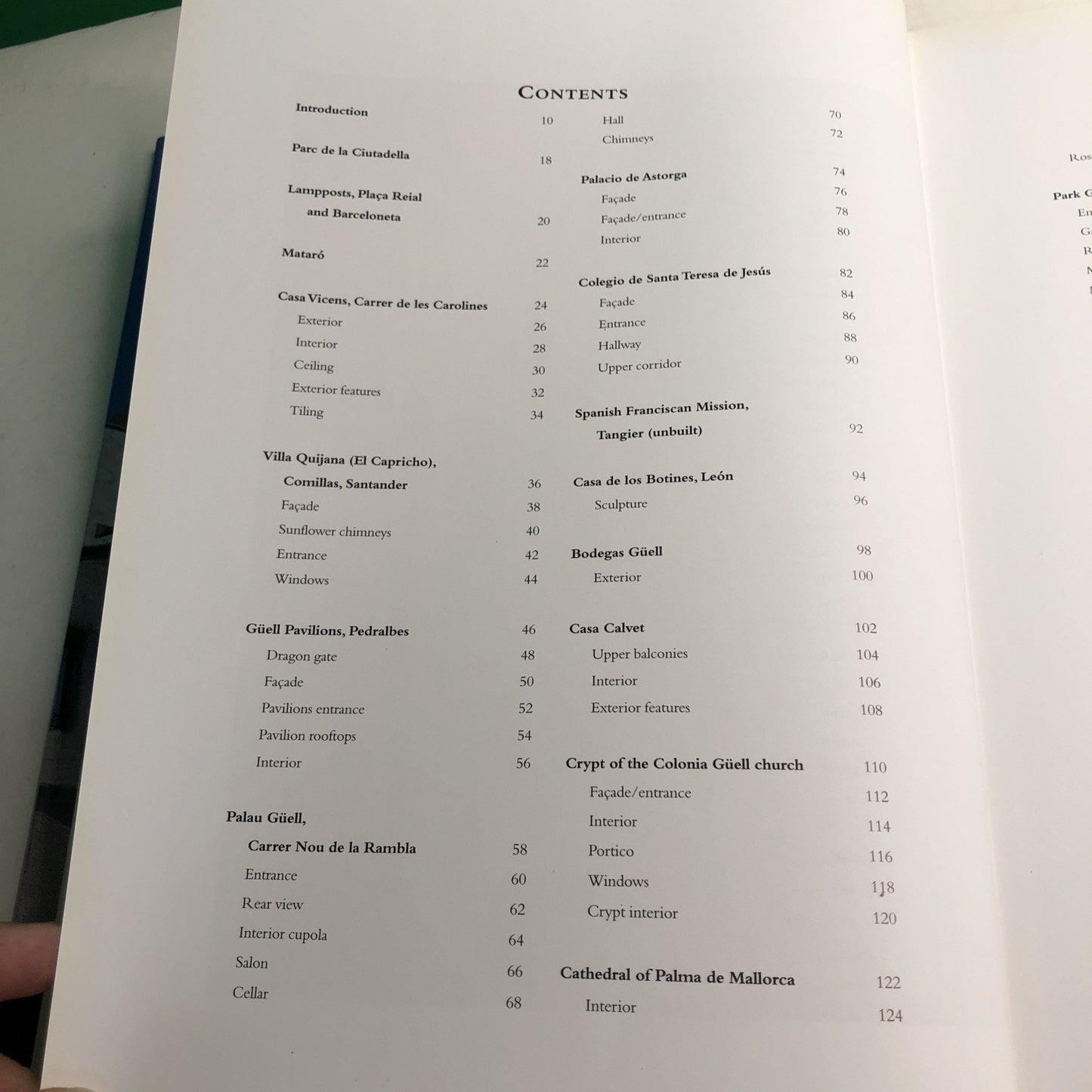 John Gill ESSENTIAL GAUDI 1st Edition 1st Printing 2002 HC DJ Illustrated