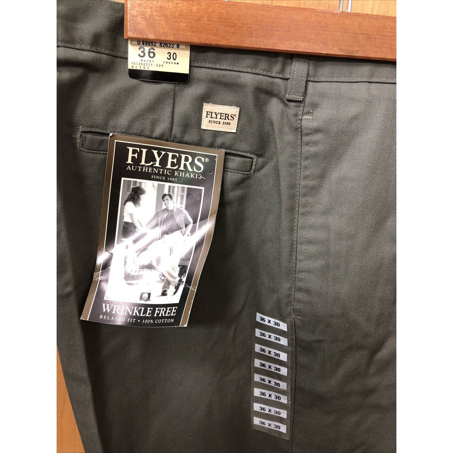 New With Tags FLYERS Pleated KHAKI Pants Mens Wrinkle Free Relaxed Fit 36 x 30