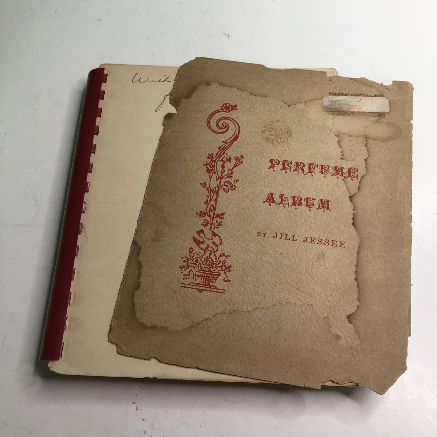 PERFUME ALBUM By Jill Jessee 2nd Edition 1965 SIGNED BY AUTHOR Comb Bound