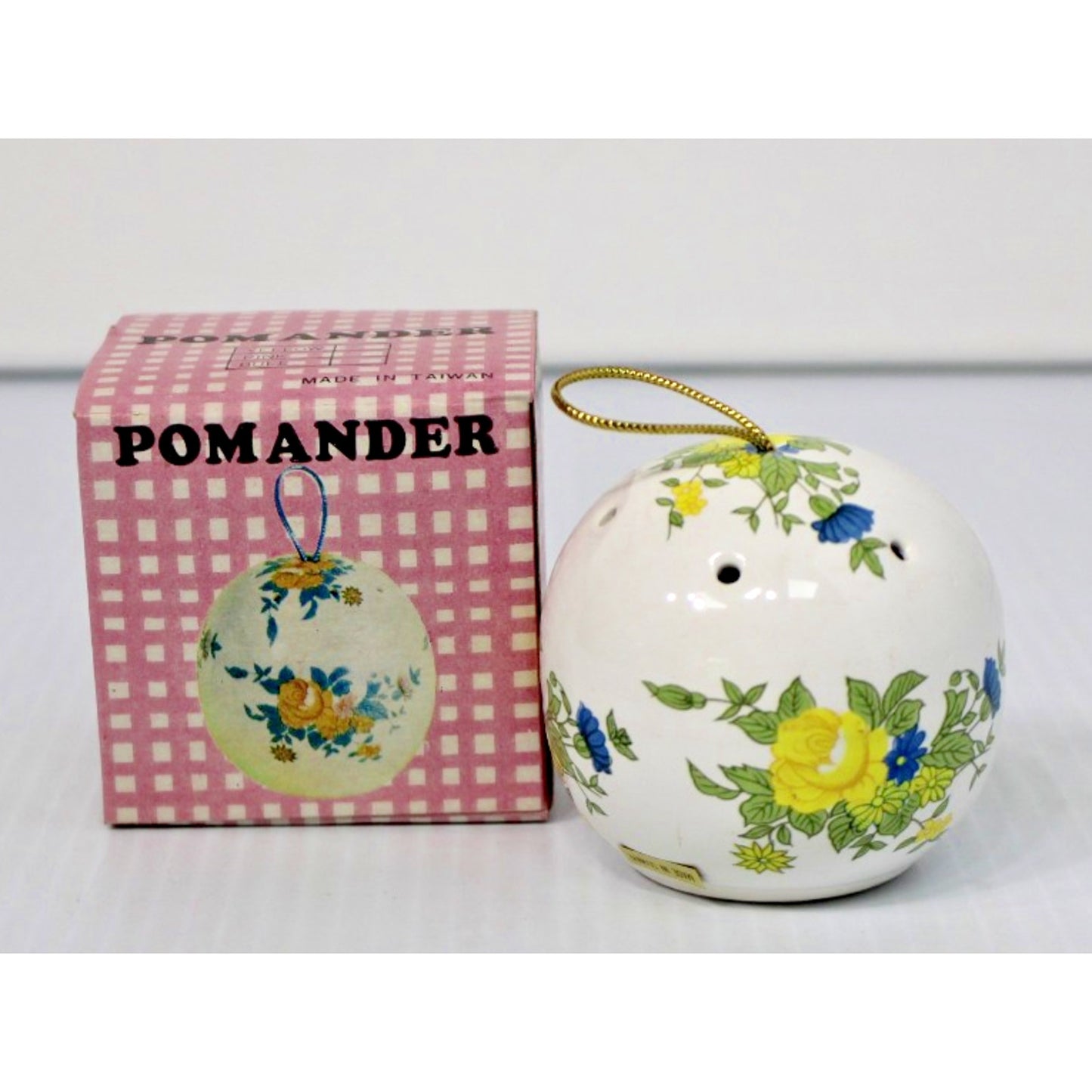 Vintage NOS New Old Stock Ceramic Pomander Potpourri 2.5" Floral Home Scent Ball
