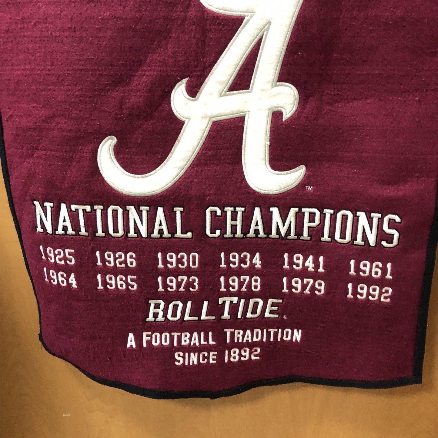 VINTAGE University Of Alabama Football National Champions Wool Banner 38”x23”