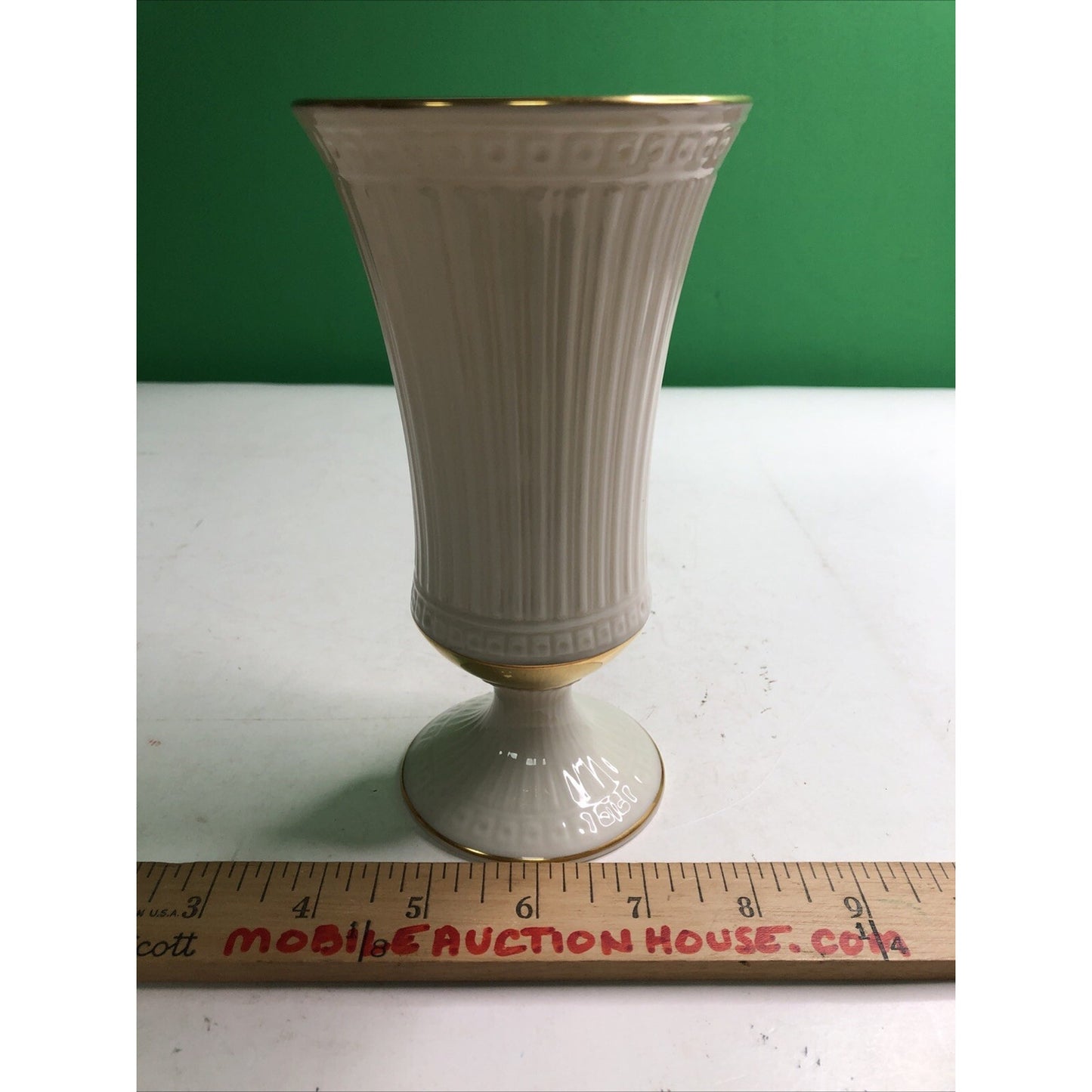 Lenox Grecian Fluted Vase 7" Ivory With 24k Gold Trim Pedestal Design