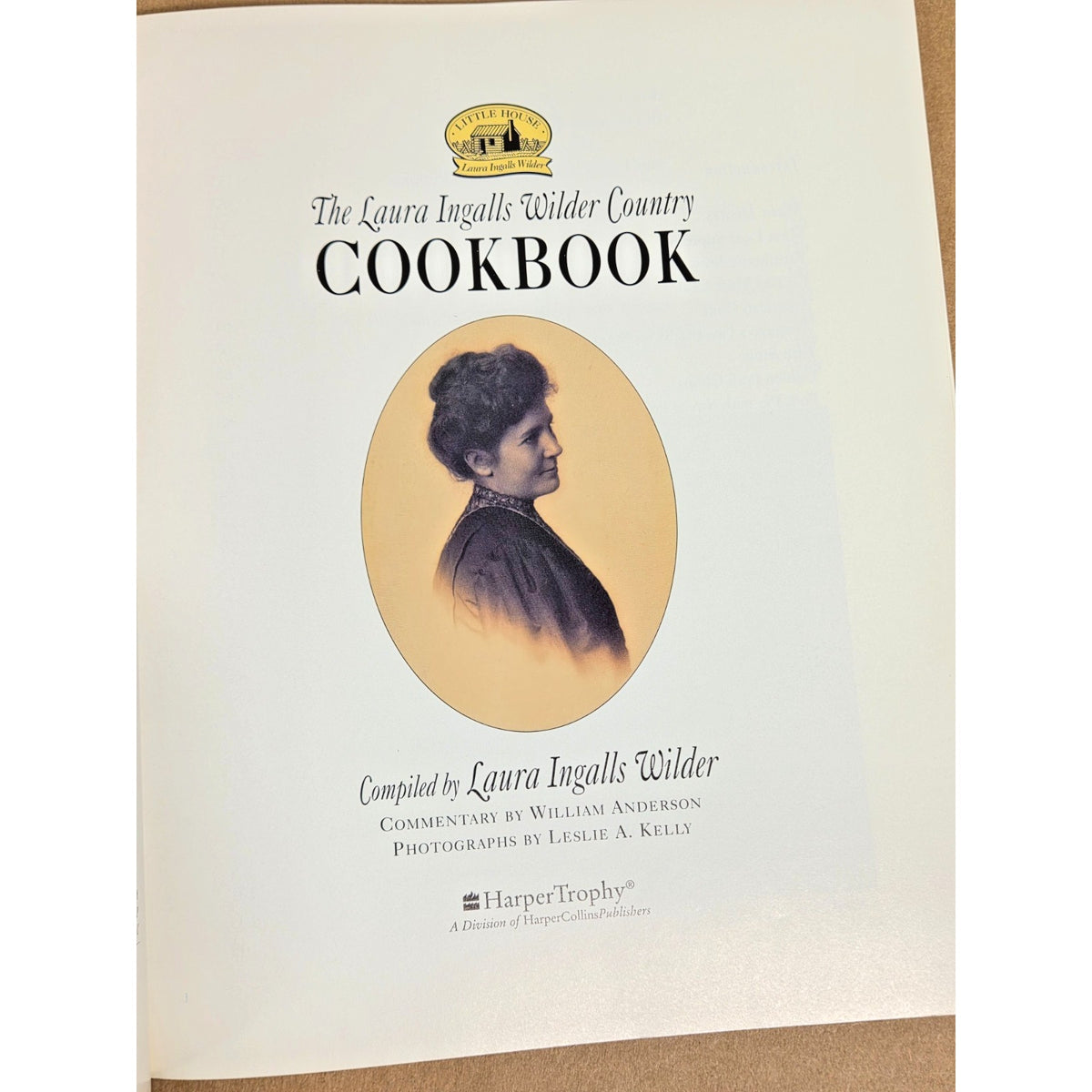 Vintage Laura Ingalls Wilder Country Cookbook - Over 70 Recipes- Like New!