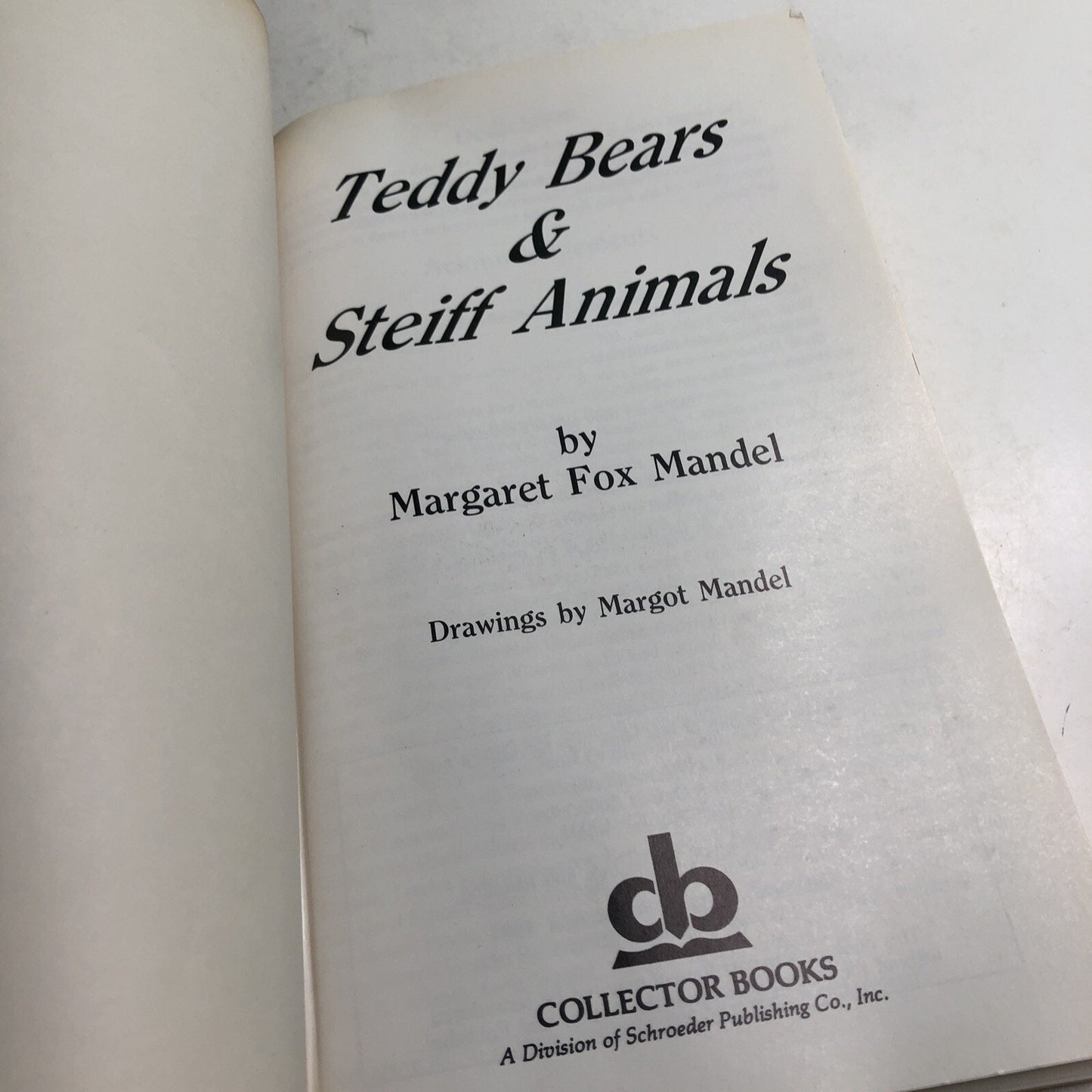 Teddy Bears and Steiff Animals by Margaret Fox Mandel 1984 Trade Paperback