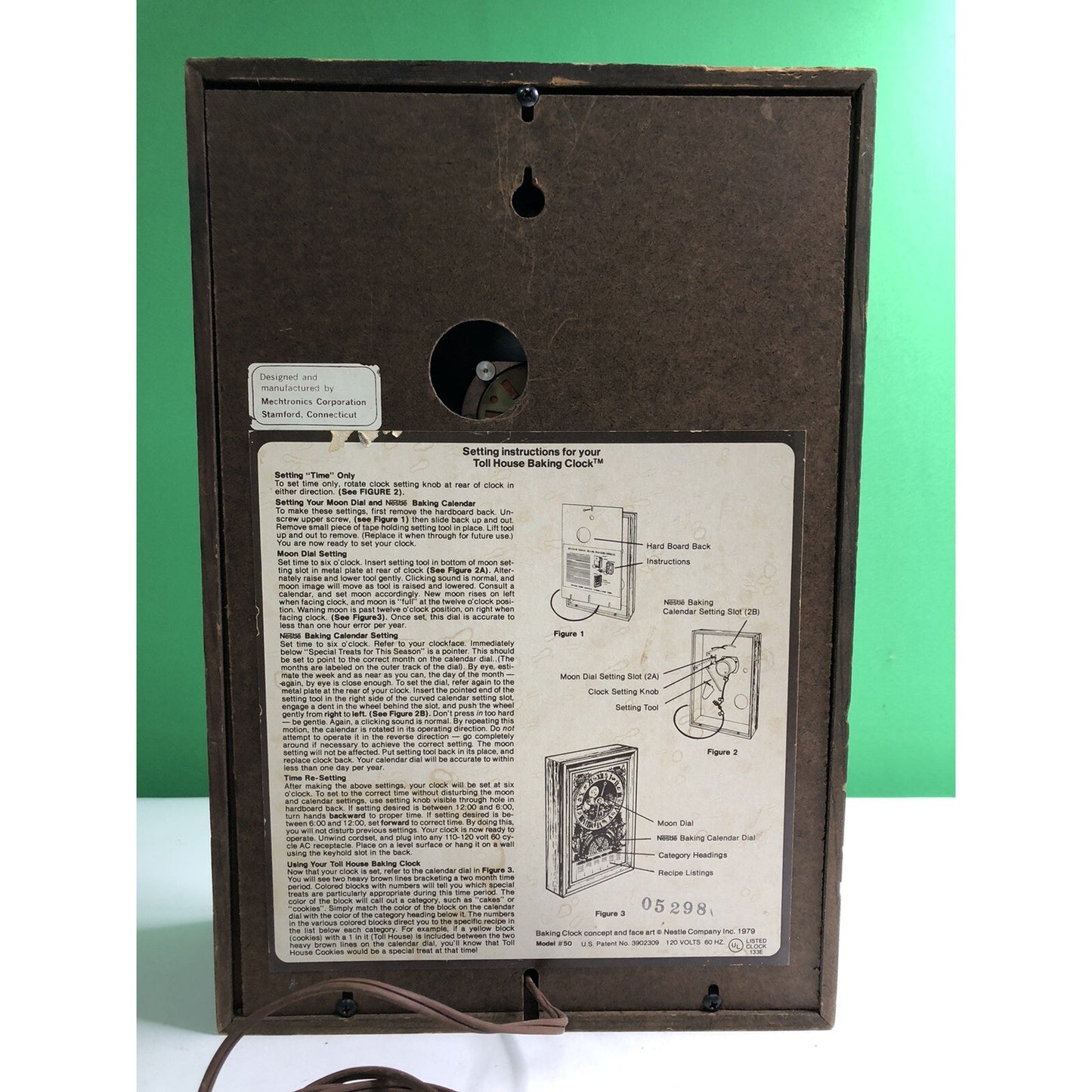 1979 Nestle 50th Anniversary A Time for Baking CLOCK Toll House Cookies WORKS!