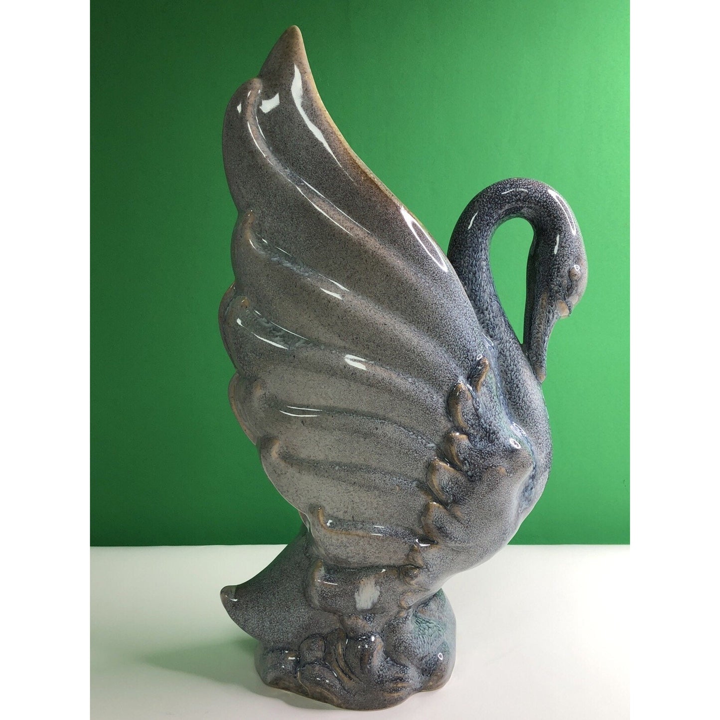 Haegar Royal Hickman SWAN VASE #492 USA Gorgeous Glaze Blue & Brown Hues 17”