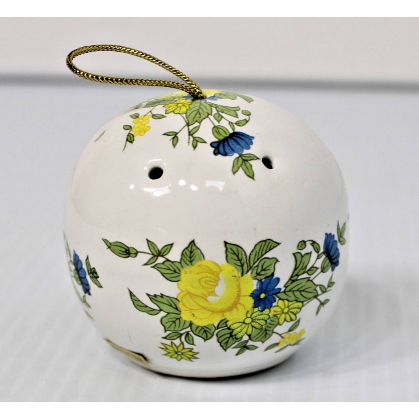 Vintage NOS New Old Stock Ceramic Pomander Potpourri 2.5" Floral Home Scent Ball
