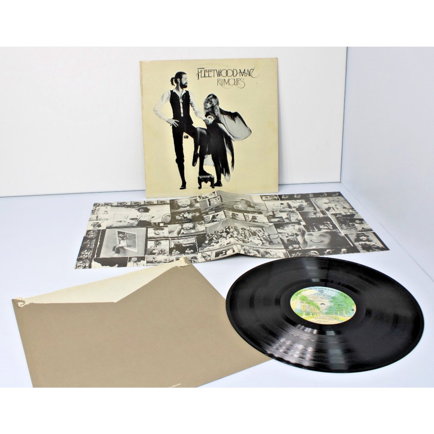 Fleetwood Mac- Rumours, 1977 Vintage Original Pressing w/ Lyric/ Photo Sheet- EX