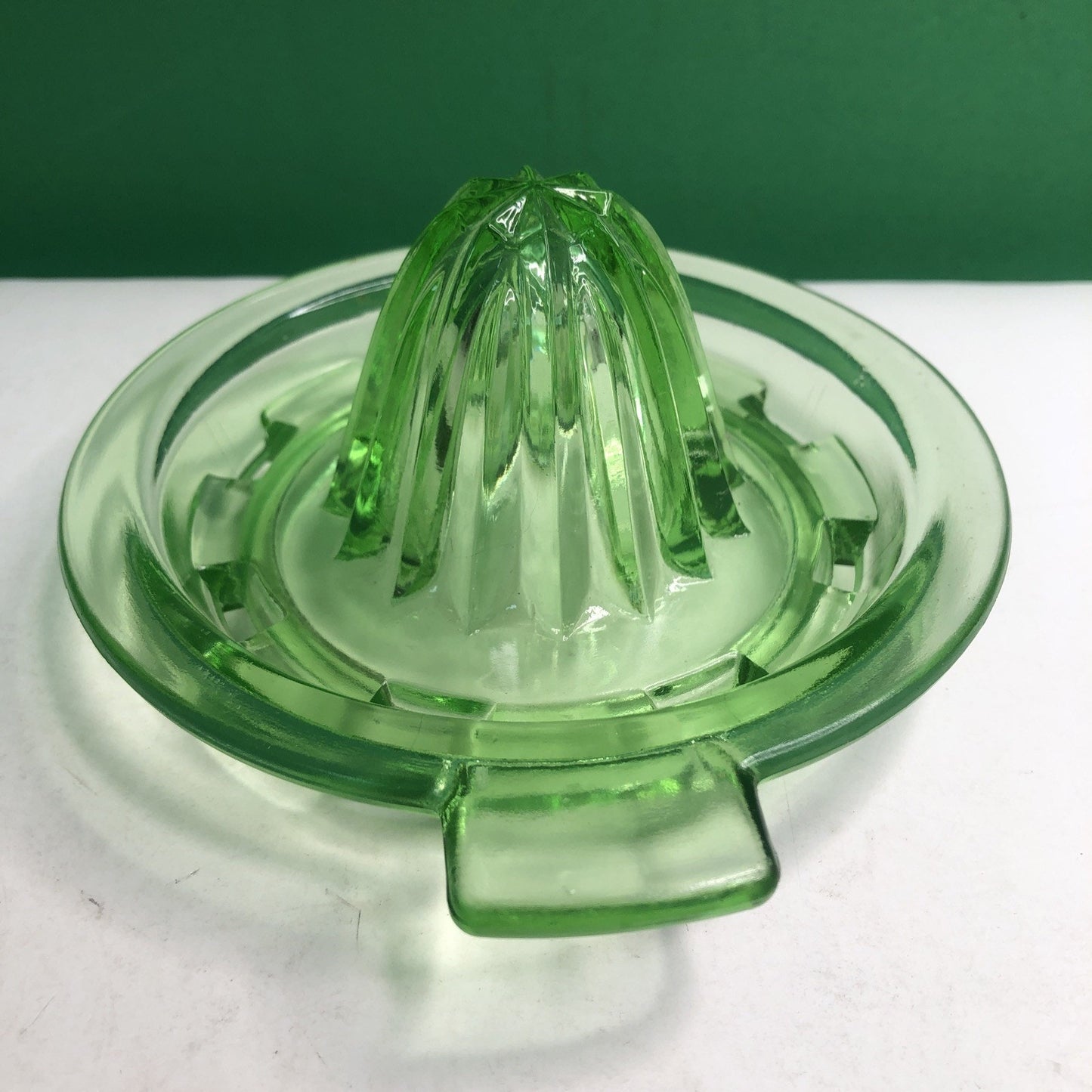 Vintage Green Uranium Glass Citrus Reamer Juice Extractor 5.75 INCH Glows UV