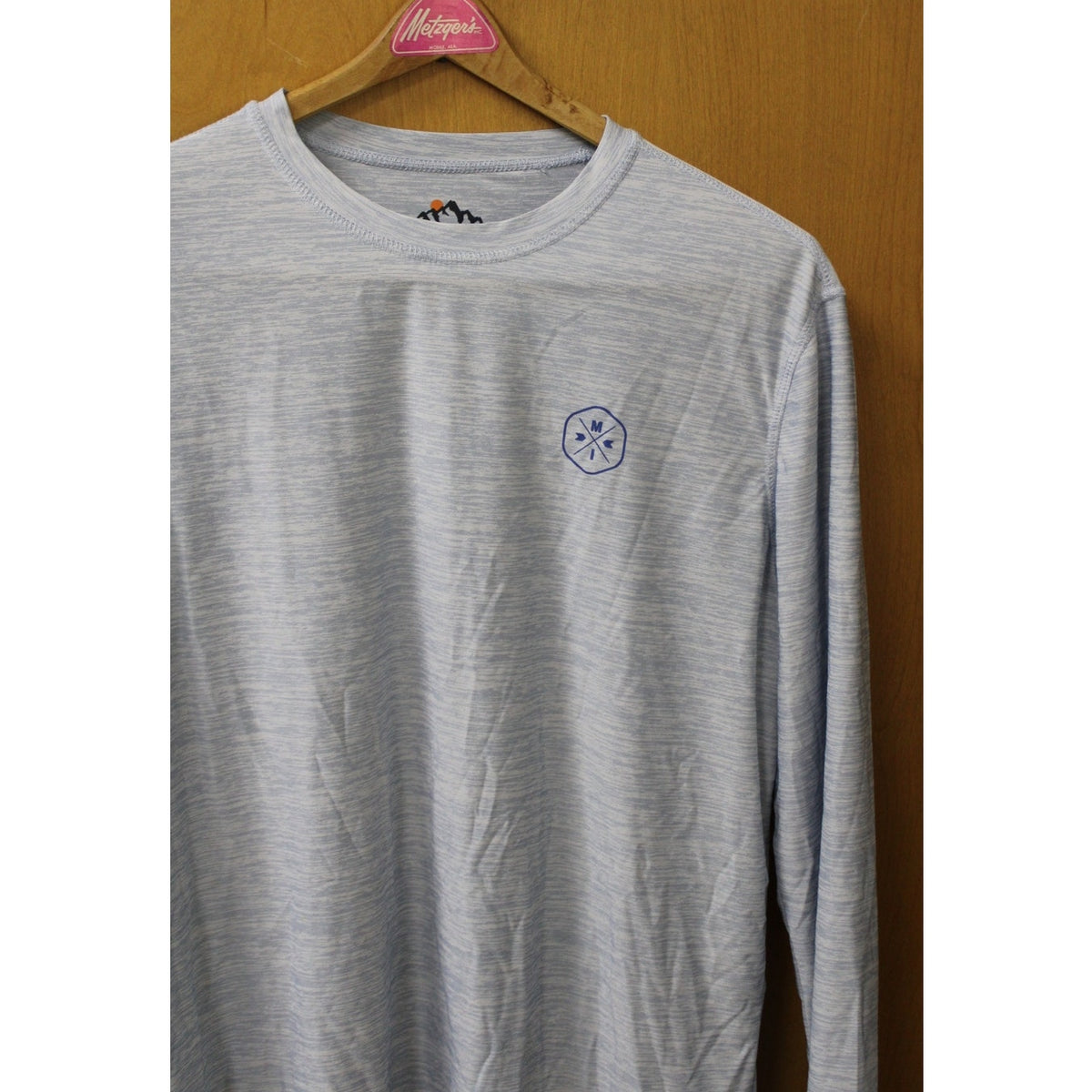 Mountain and Isles Men's Large Blue Heather Performance Graphic LS T-Shirt