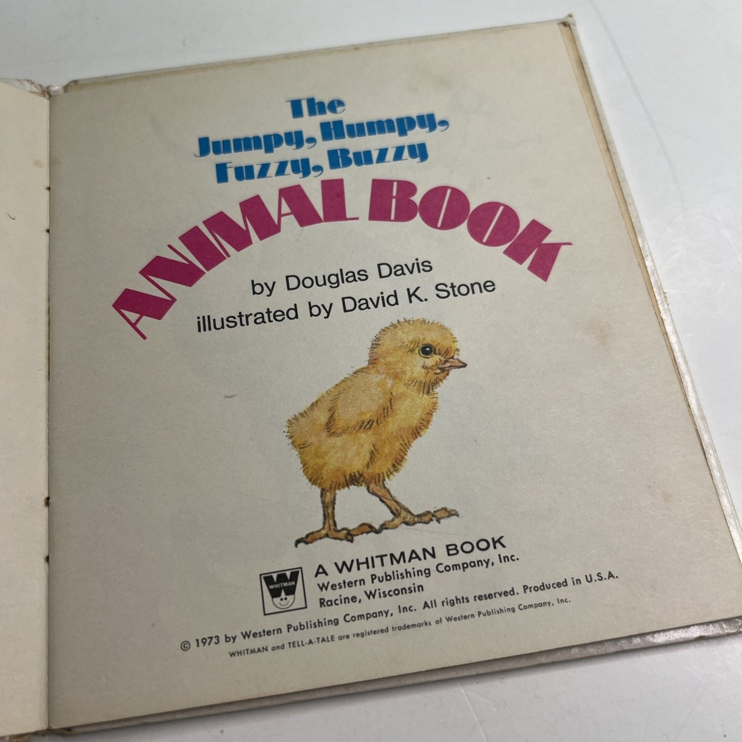 The Jumpy, Humpy, Fuzzy, Buzzy Animal Book Tell-A-Tale 1973 Davis Stone