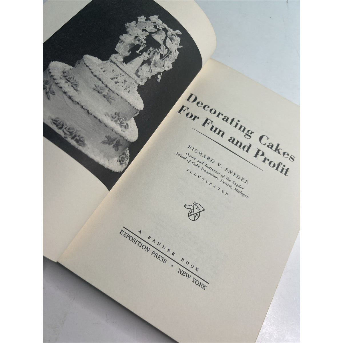 Decorating Cakes for Fun and Profit HC DJ Book Richard Snyder 1963 12th Edition