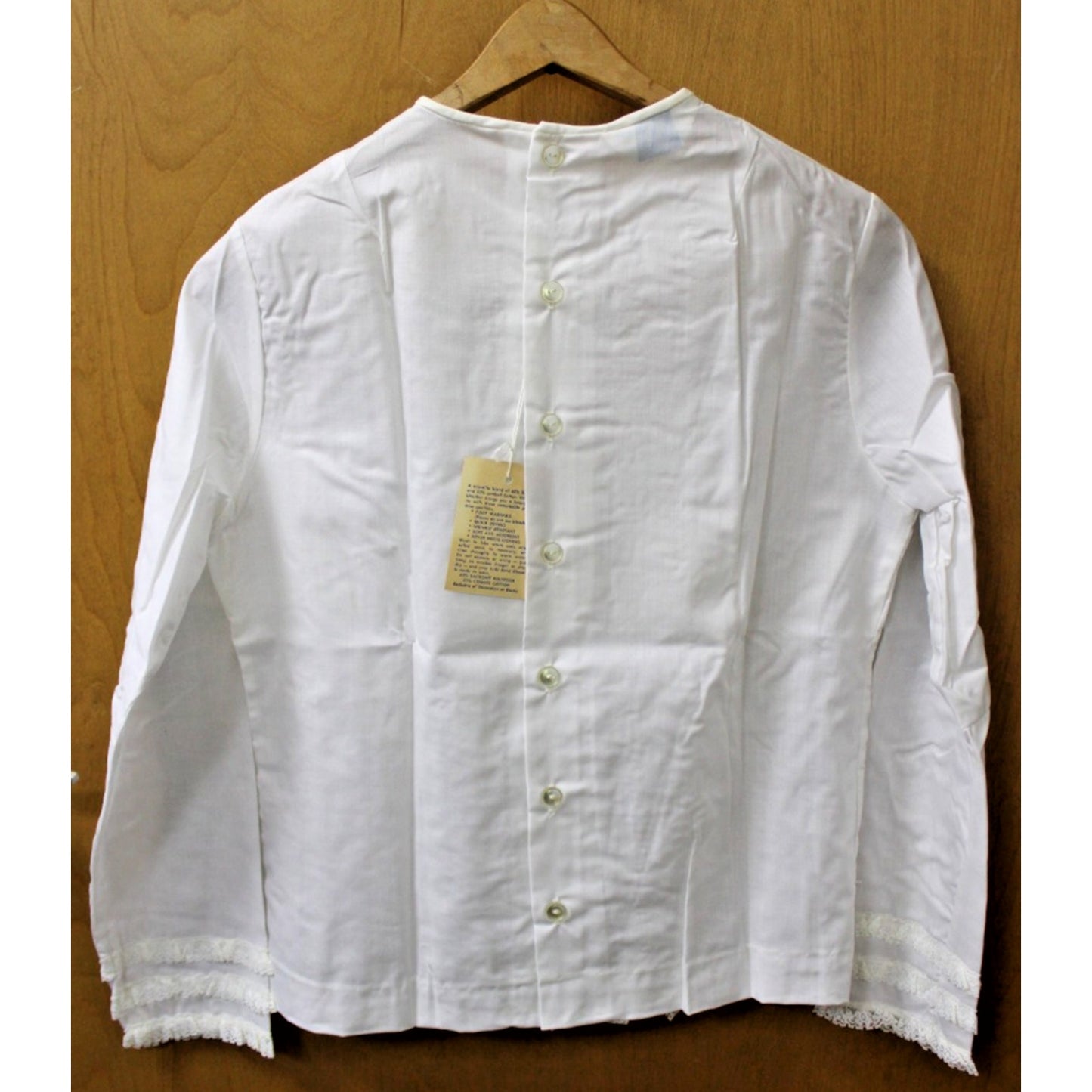Vintage NOS Judy Bond White Lace Embroidered Blouse Sz. 14/34 Cotton Dacron