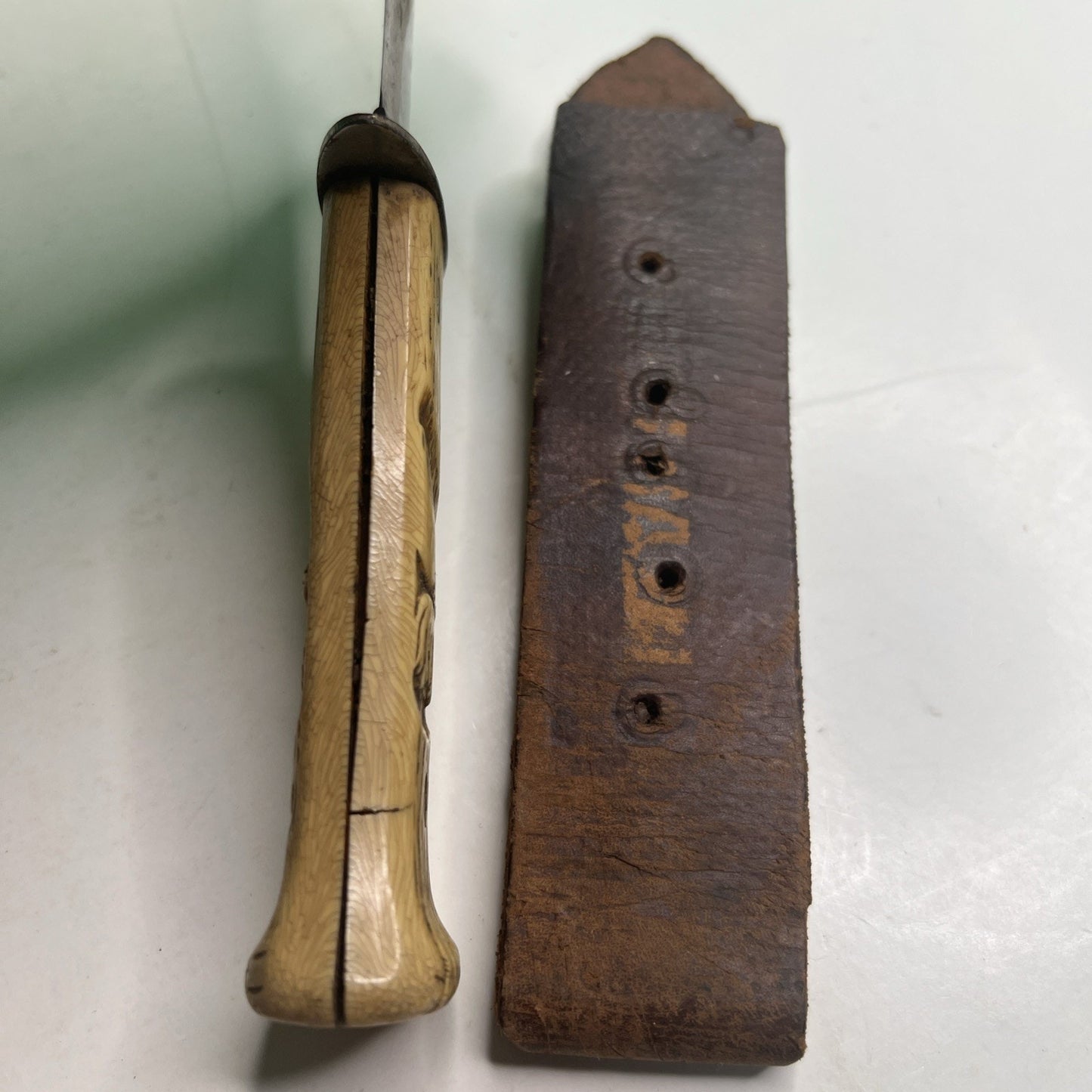 COLONIAL Prov. USA ELK Fixed Blade HUNTING KNIFE with Sheath Vintage