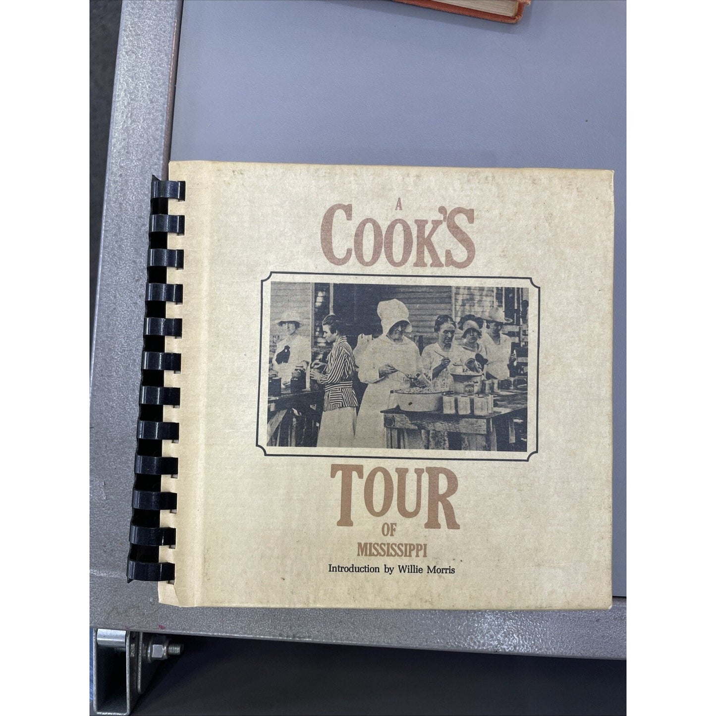 A Cook’s Tour Of Mississippi 1980 Comb Bound Willie Morris Cookbook History