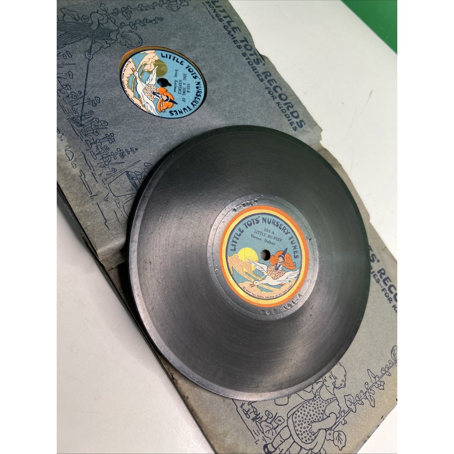 No. 1 Merry Song Book LITTLE TOTS RECORDS SONGS GAMES STORIES REGAL RECORDS NY