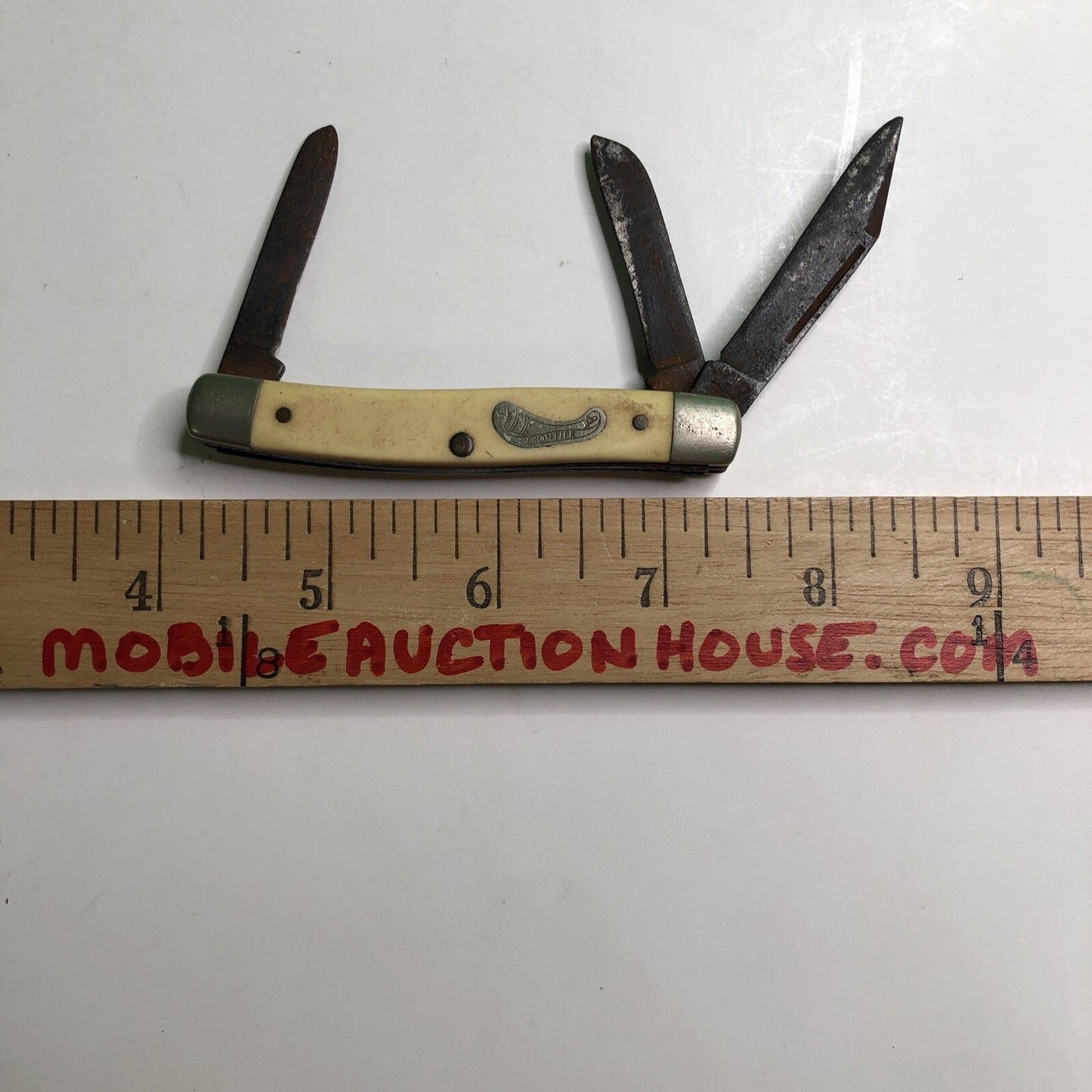 FRONTIER Knife USA By Imperial 1970s Medium Stockman Carbon Steel Blades