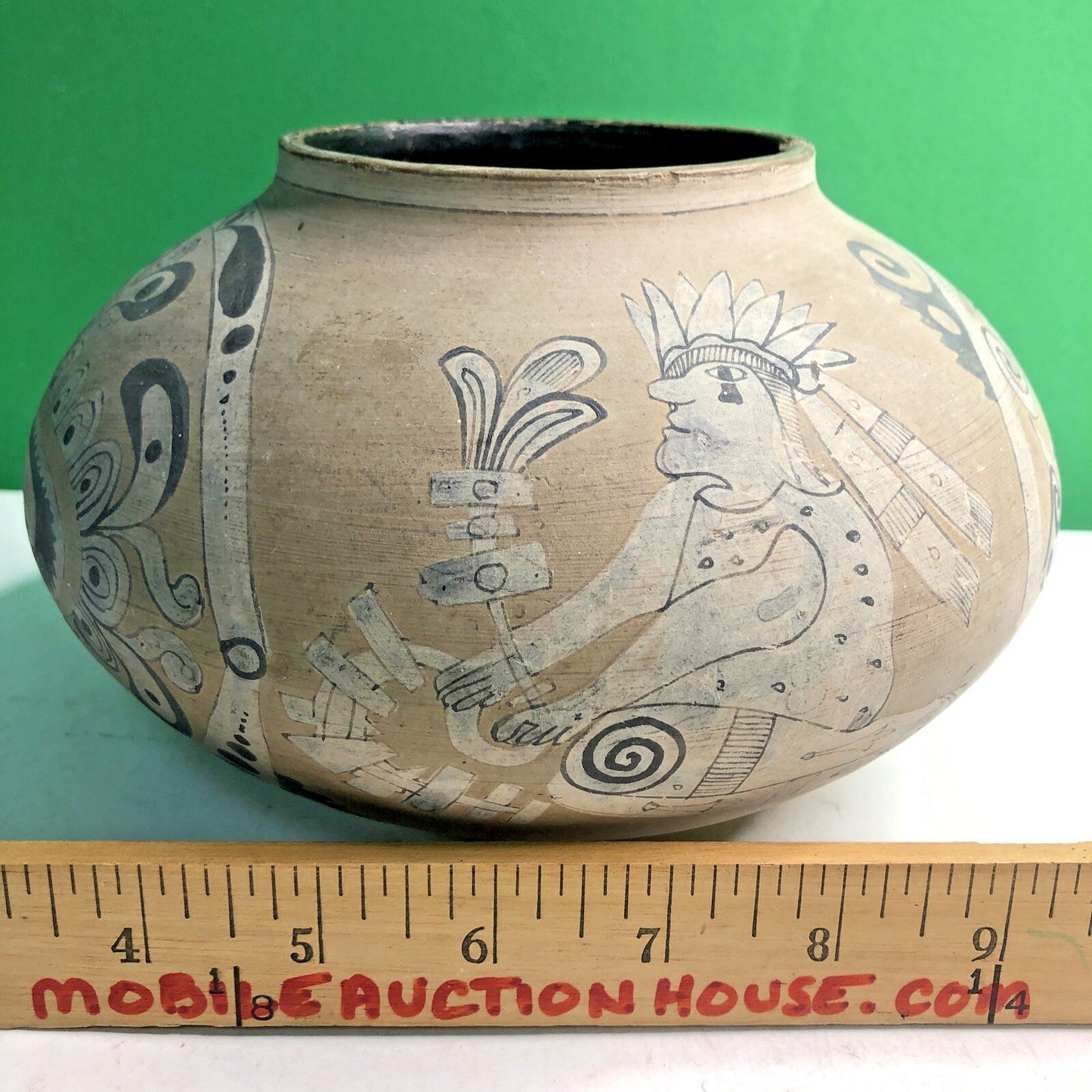 Native American Or Mata Ortiz Style Handpainted Pottery Vase Pot Polychrome